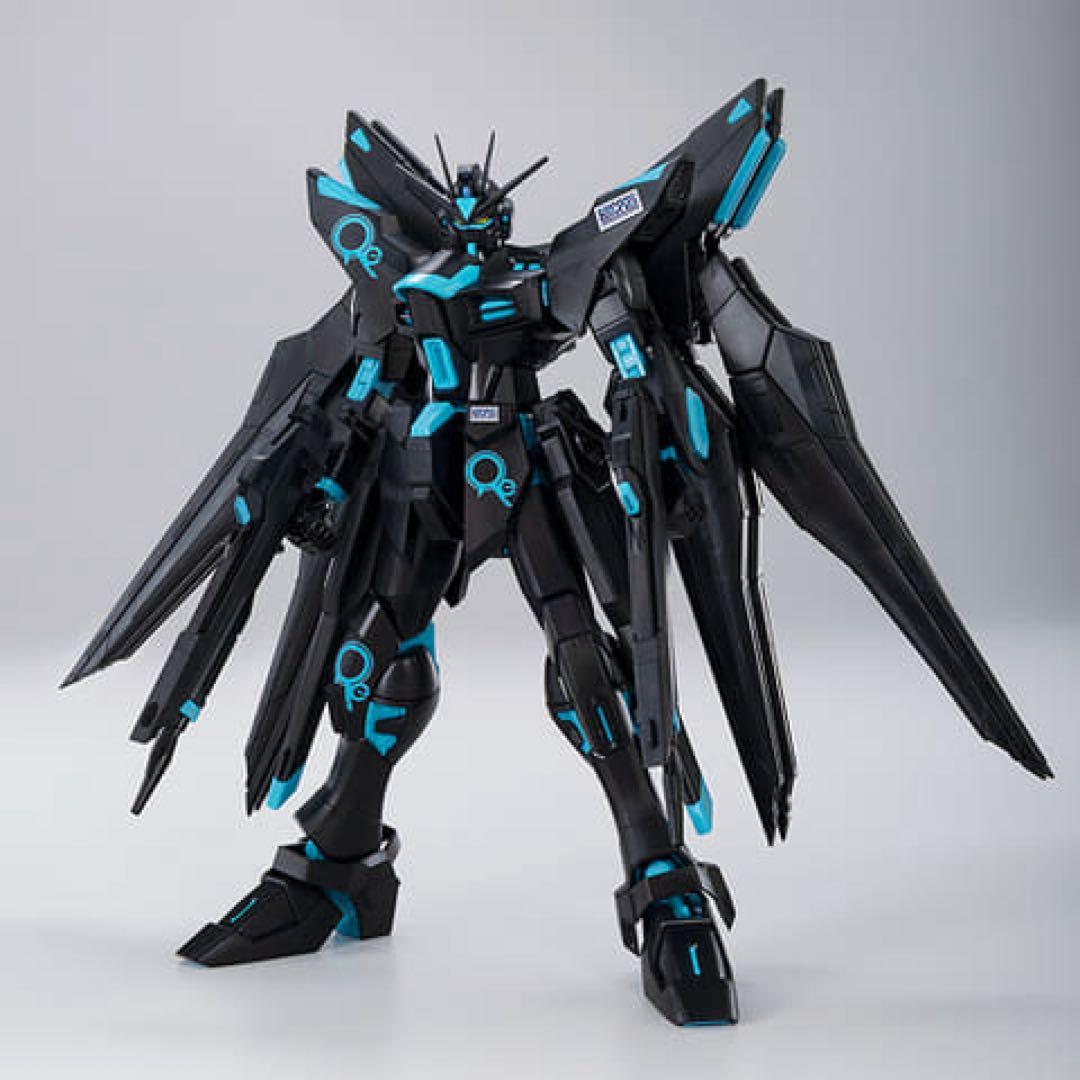 MG 1/100 Strike Freedom Gundam Recirculation Color Neon Blue Limited Kit Bandai