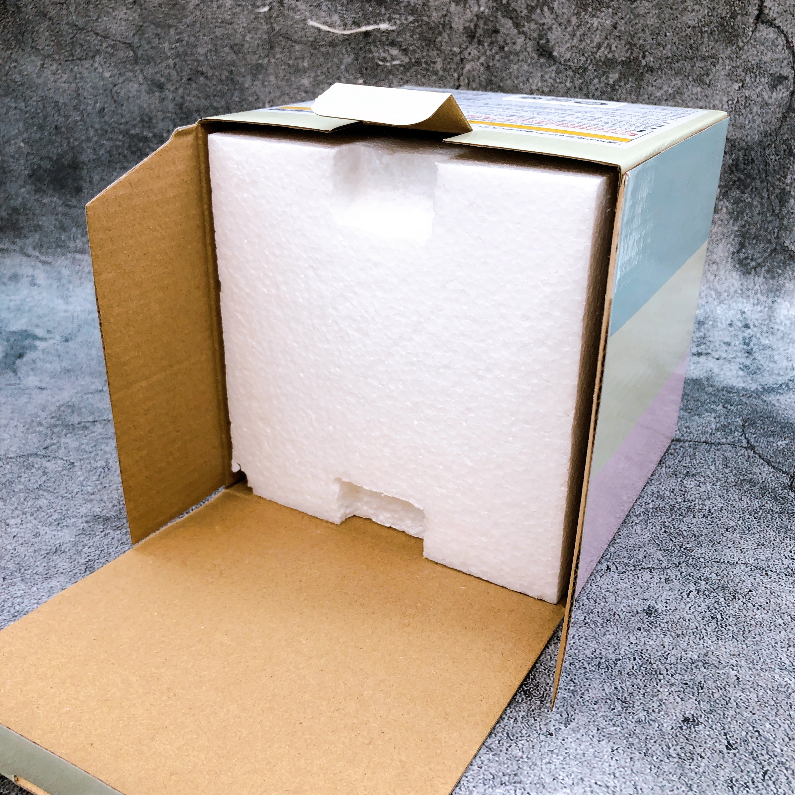 Weekly Shonen Jump Journey Cream Ver Desktop Display Figure from Japan FASTSHIP