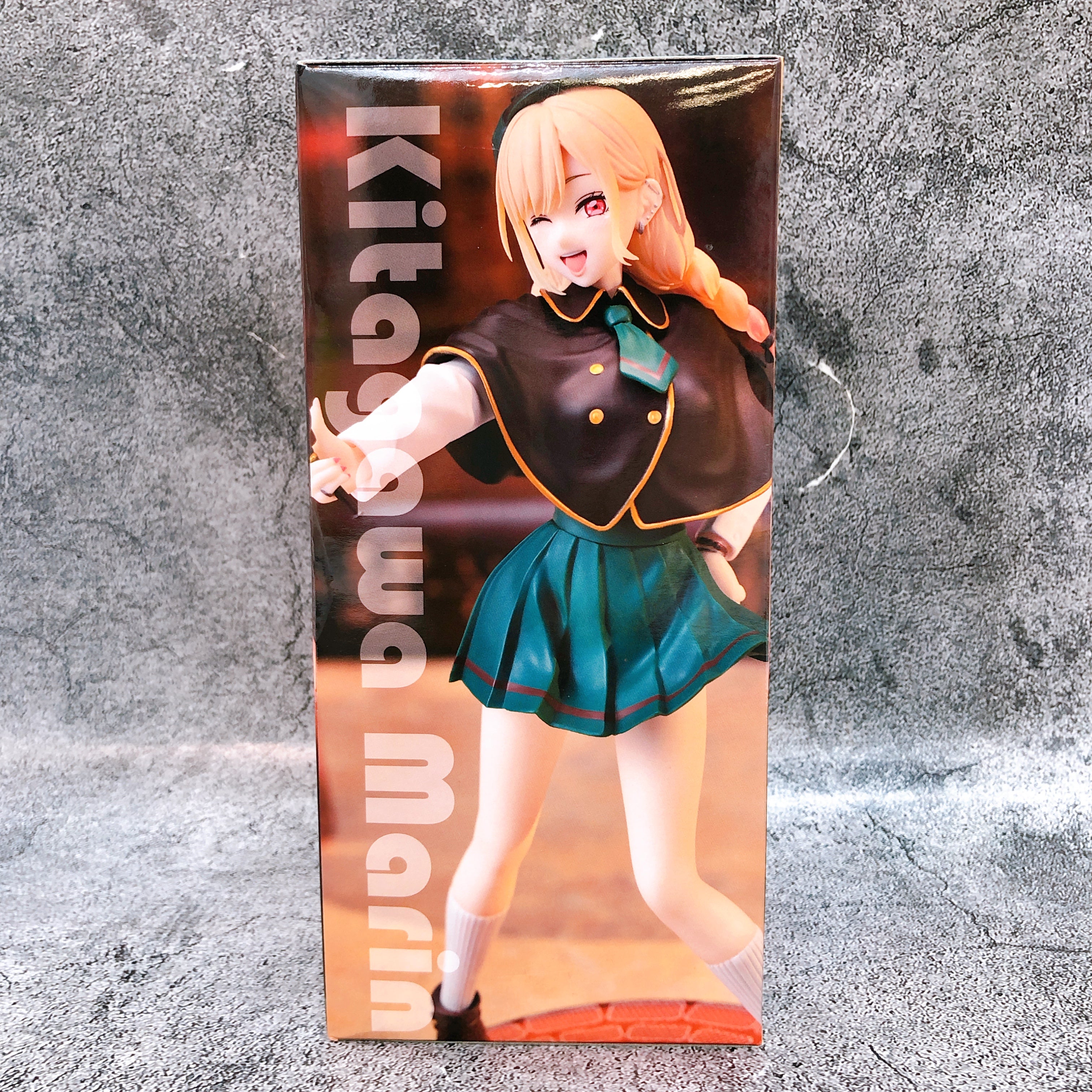 My Dress-Up Darling Marin Kitagawa Detective Ver. Green Vivit Figure AUTHENTIC