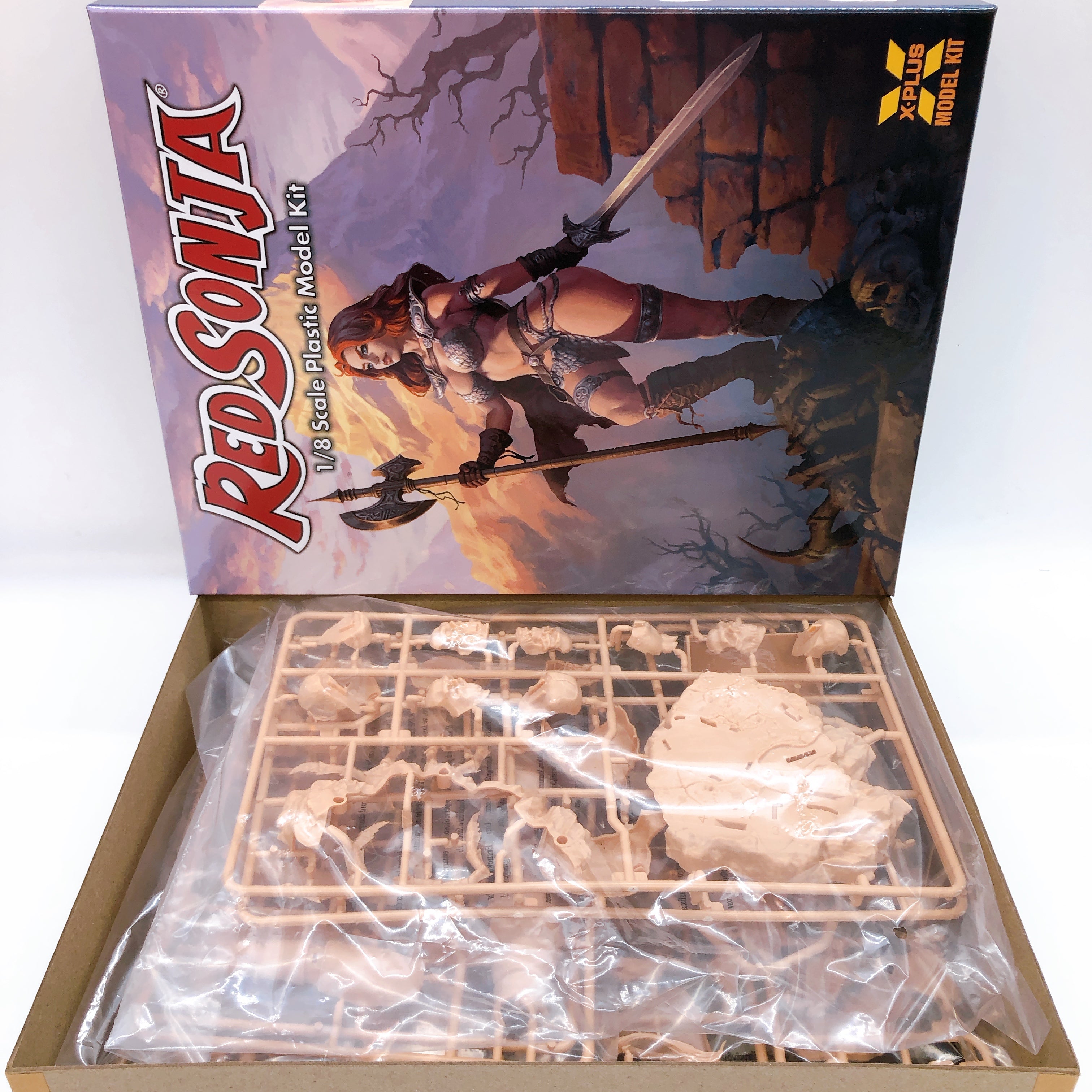 X-Plus Red Snoja 1/8 Scale Plastic Unpainted Model Kit 15+ from Japan FASTSHIP