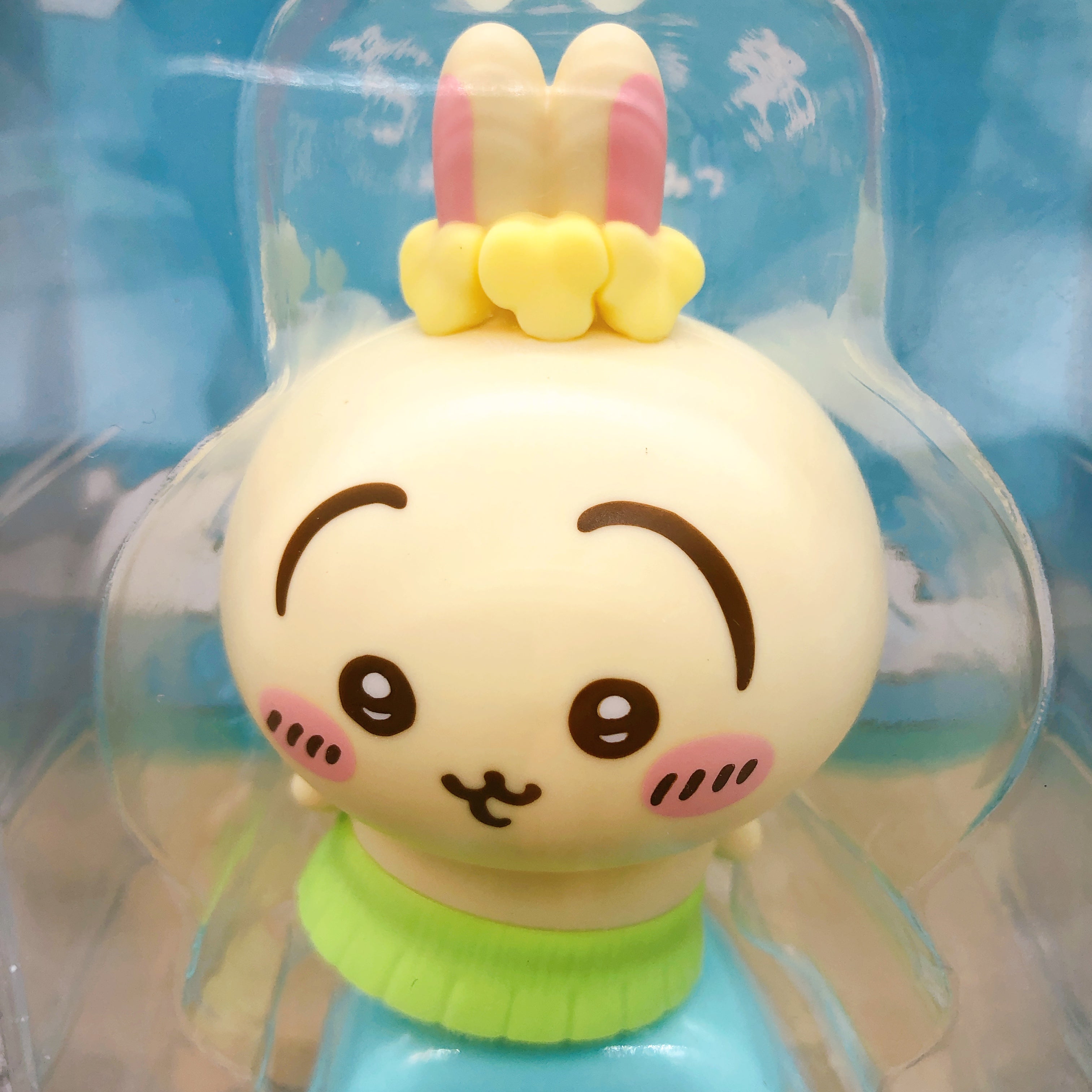Chiikawa the Movie Usagi Solar Powered Bobblehead Swaying Figure Parade Japan