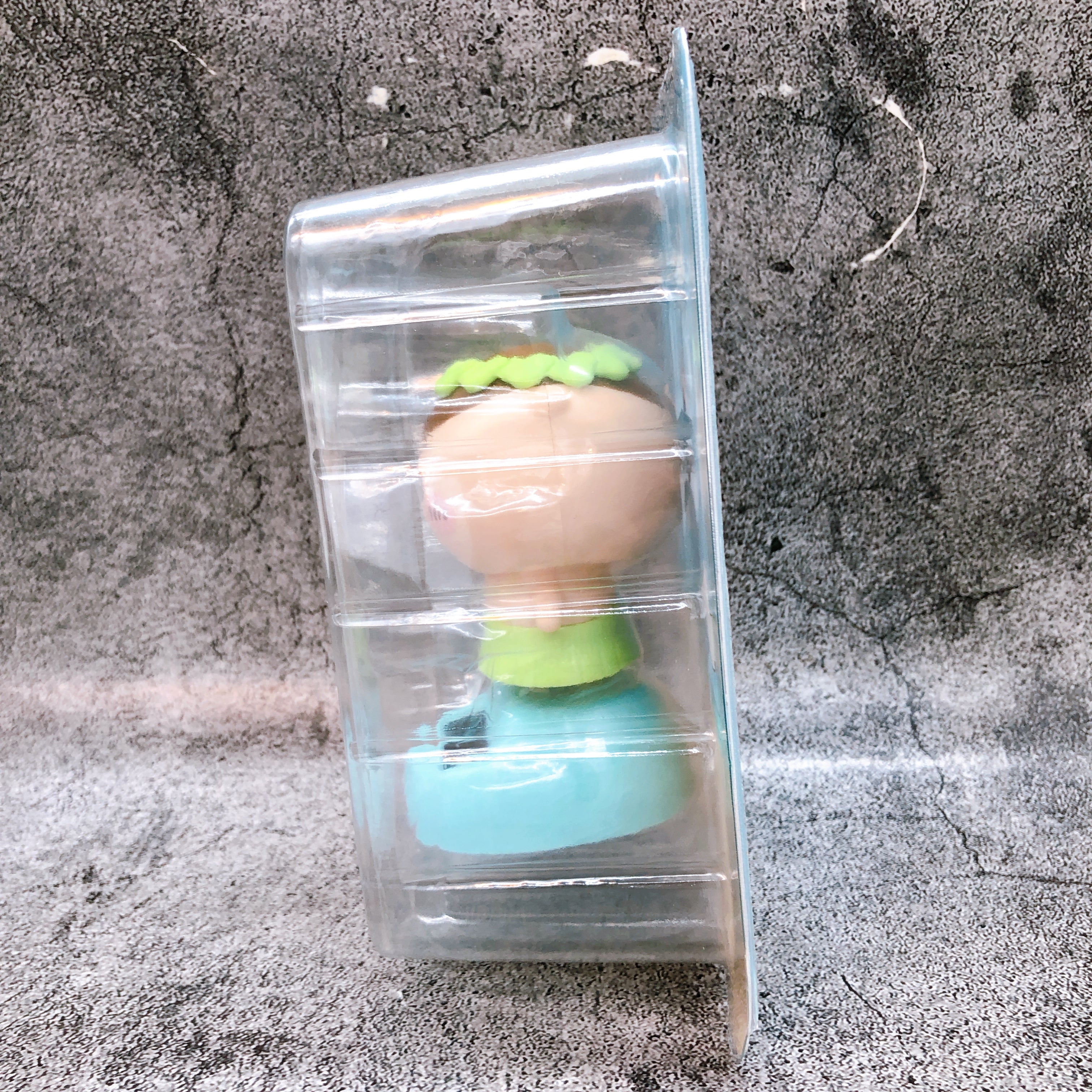 Chiikawa the Movie Kurimanju Solar Powered Bobblehead Swaying Figure Parade