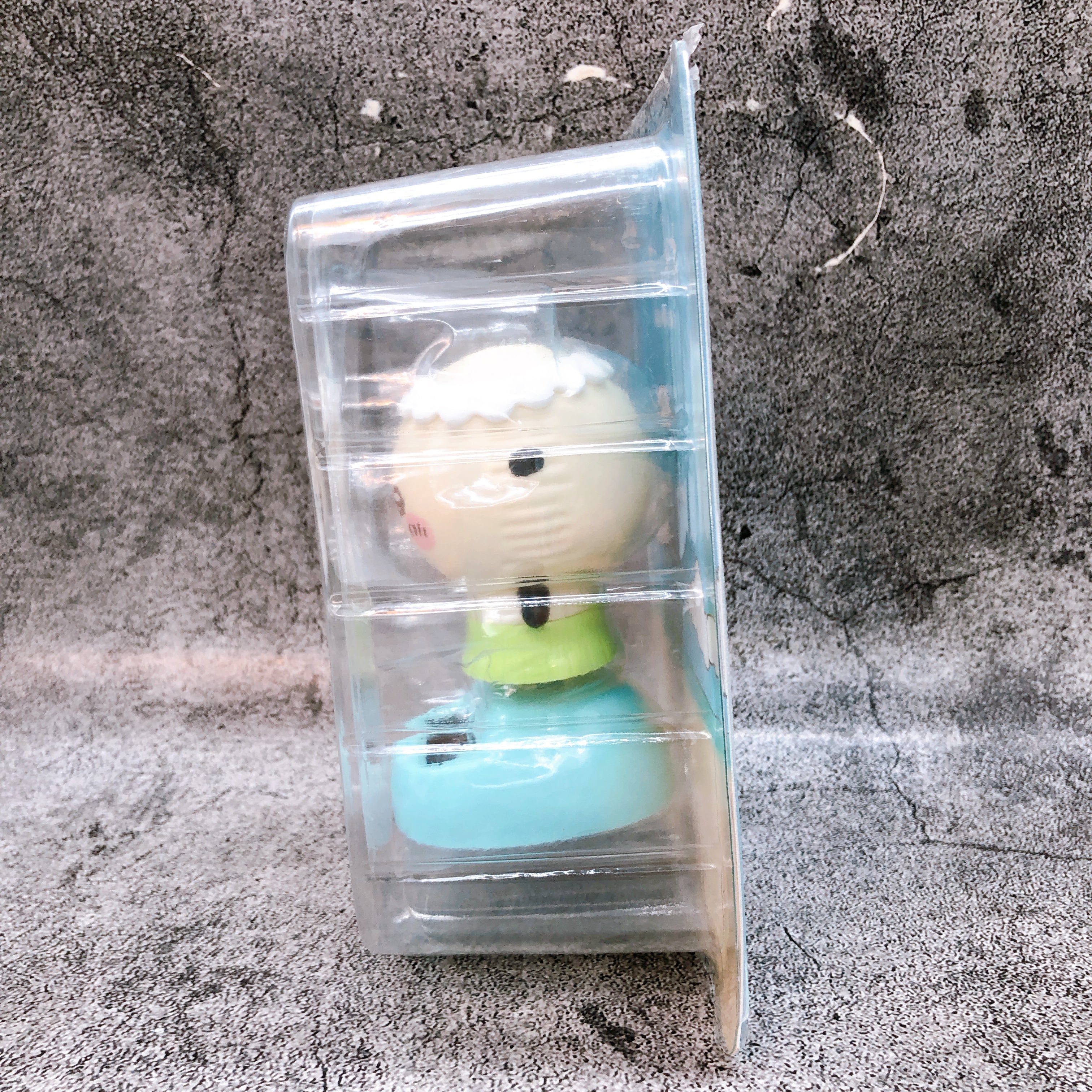 Chiikawa the Movie Rakko Solar Powered Bobblehead Swaying Figure Parade Japan