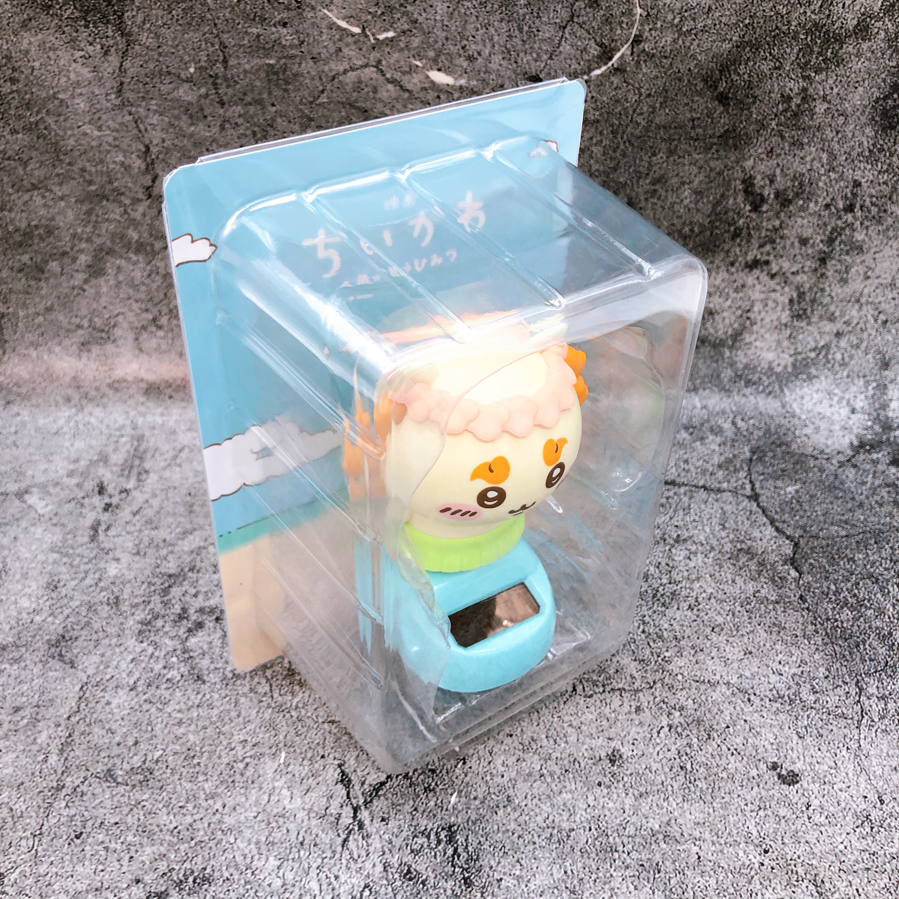 Chiikawa the Movie Shisa Solar Powered Bobblehead Swaying Figure Parade Japan
