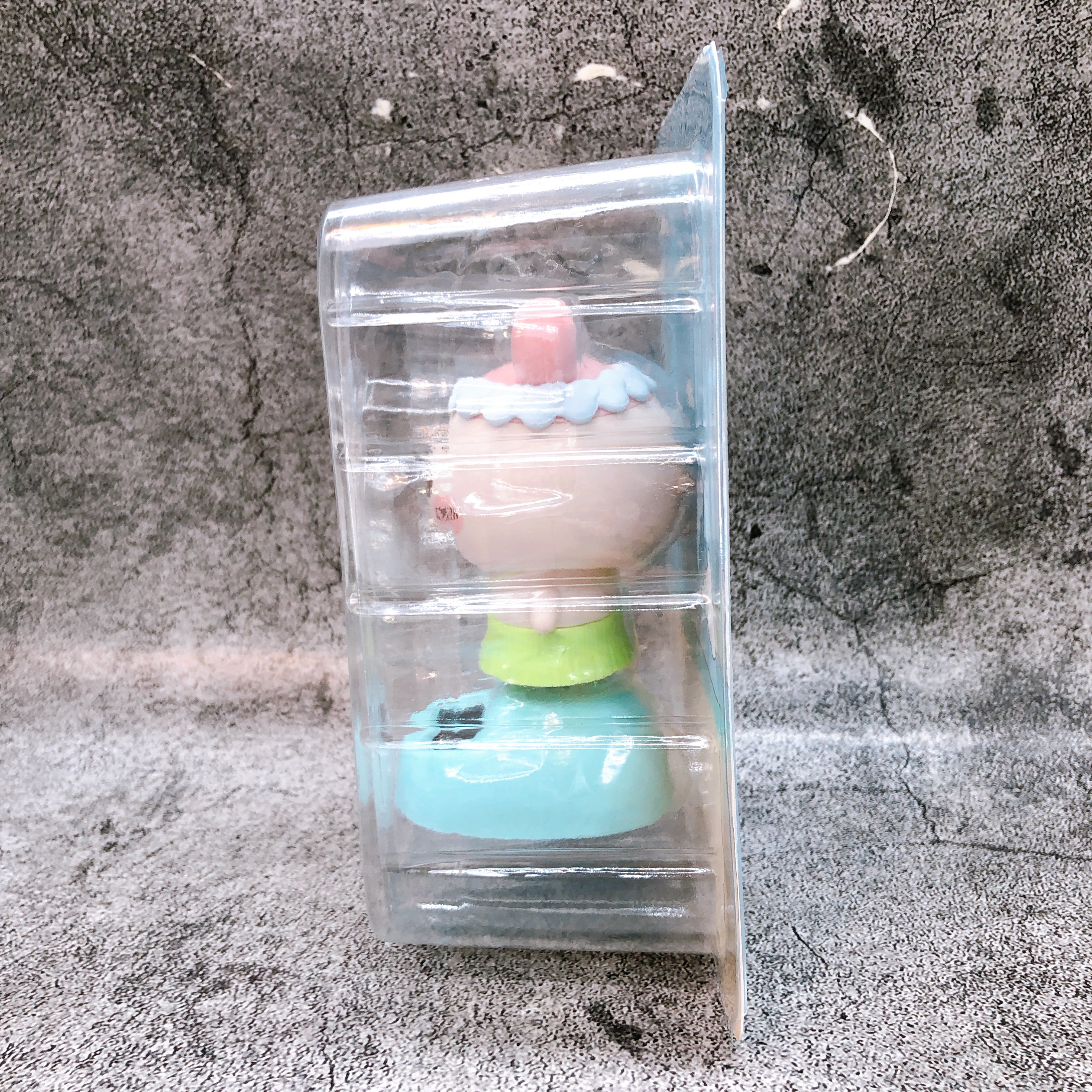 Chiikawa the Movie Furuhonya Solar Powered Bobblehead Swaying Figure Parade