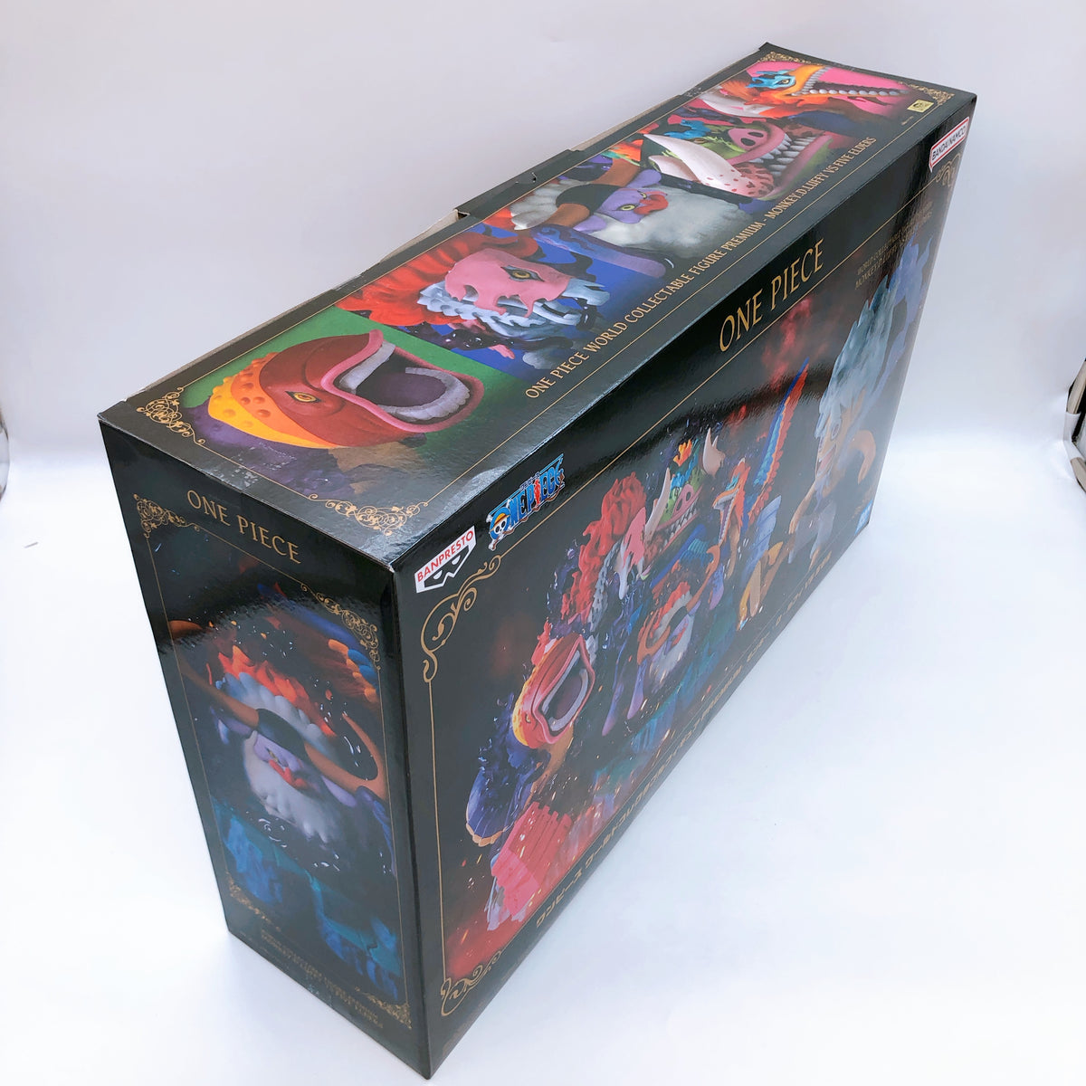 One Piece Monkey D. Luffy vs Five Elders World Collectable Figure Premium Bandai
