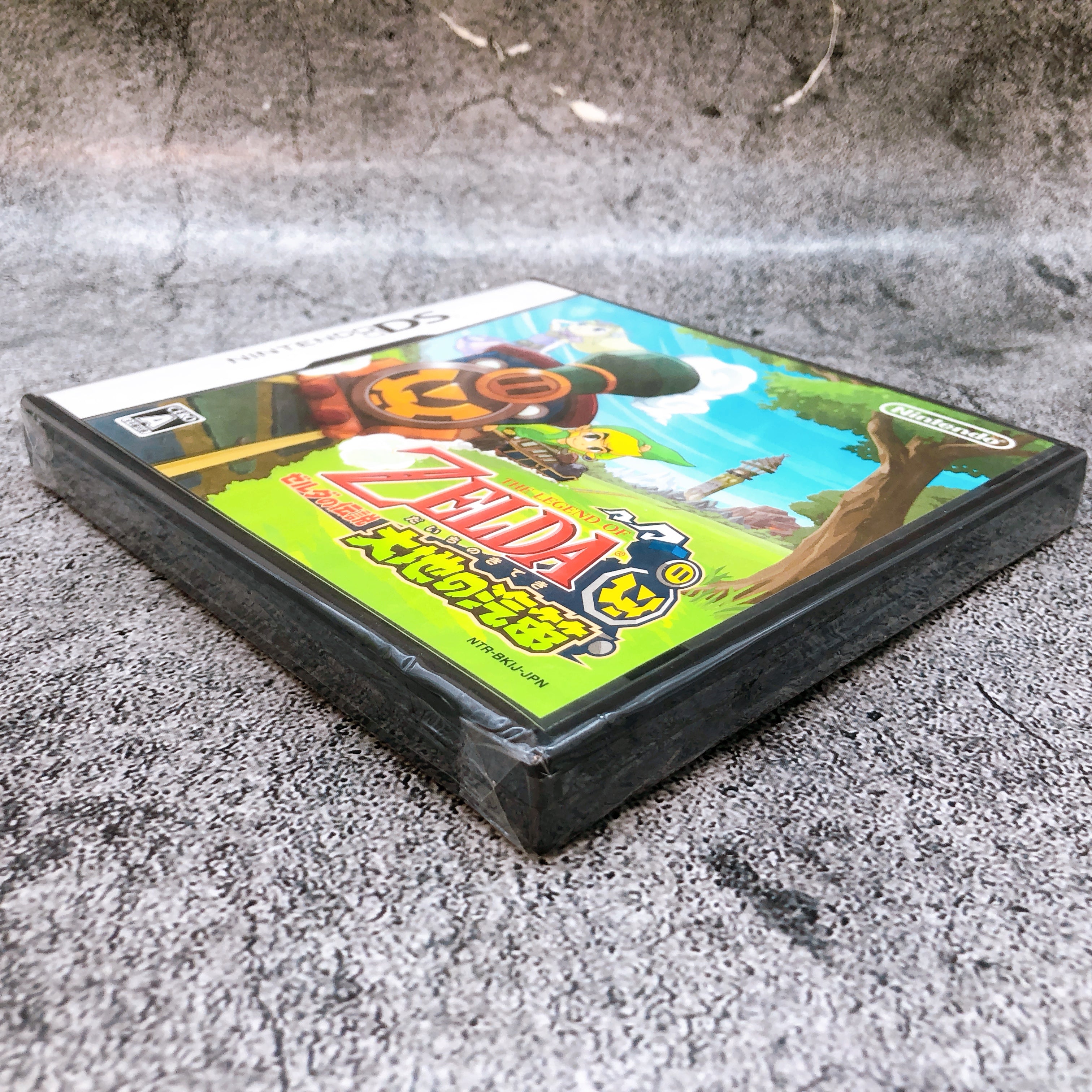 Nintendo DS The Legend of Zelda Spirit Tracks Japan Game Sealed New