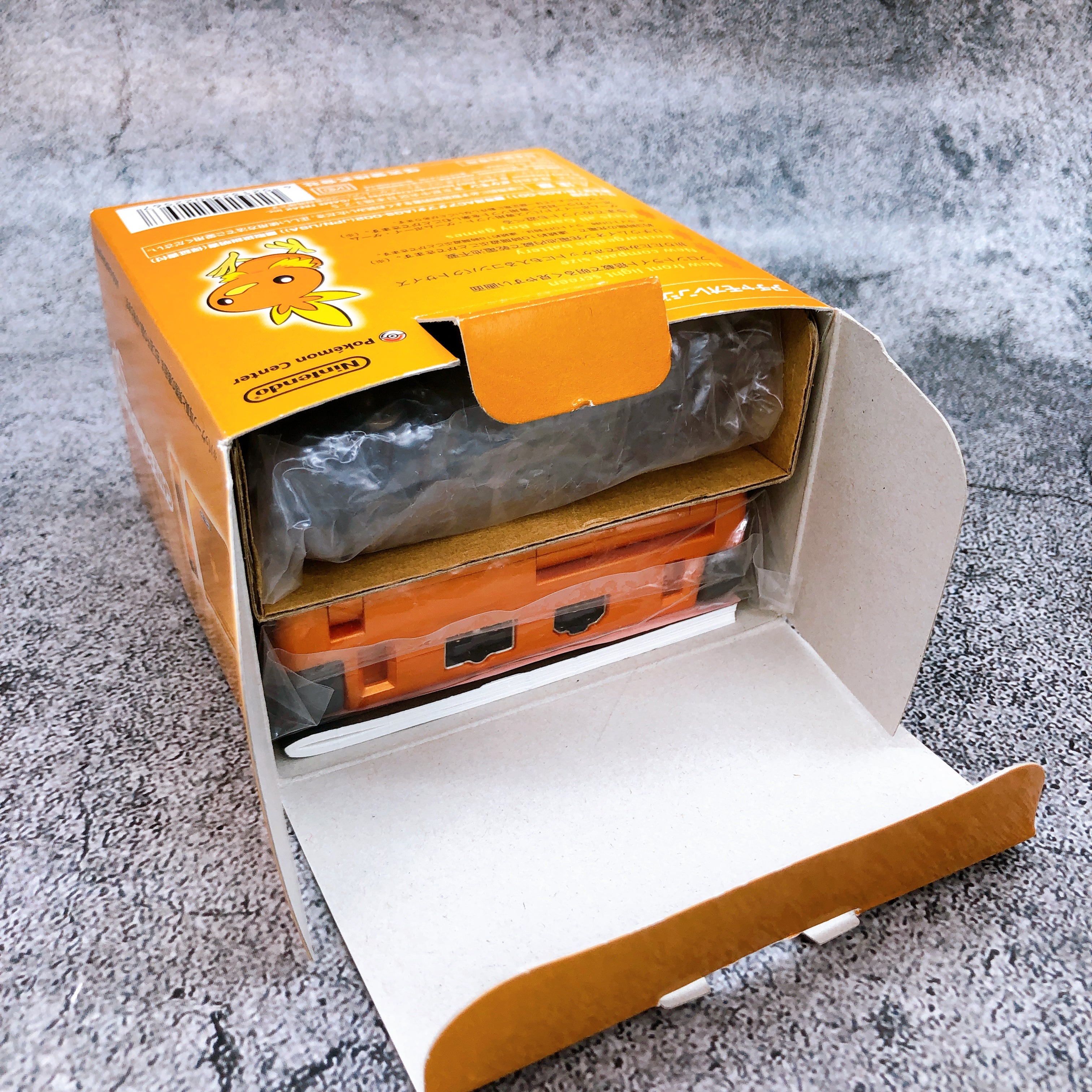 Nintendo GameBoy Advance SP Torchic Orange Achamo Pokemon Center Limited Console