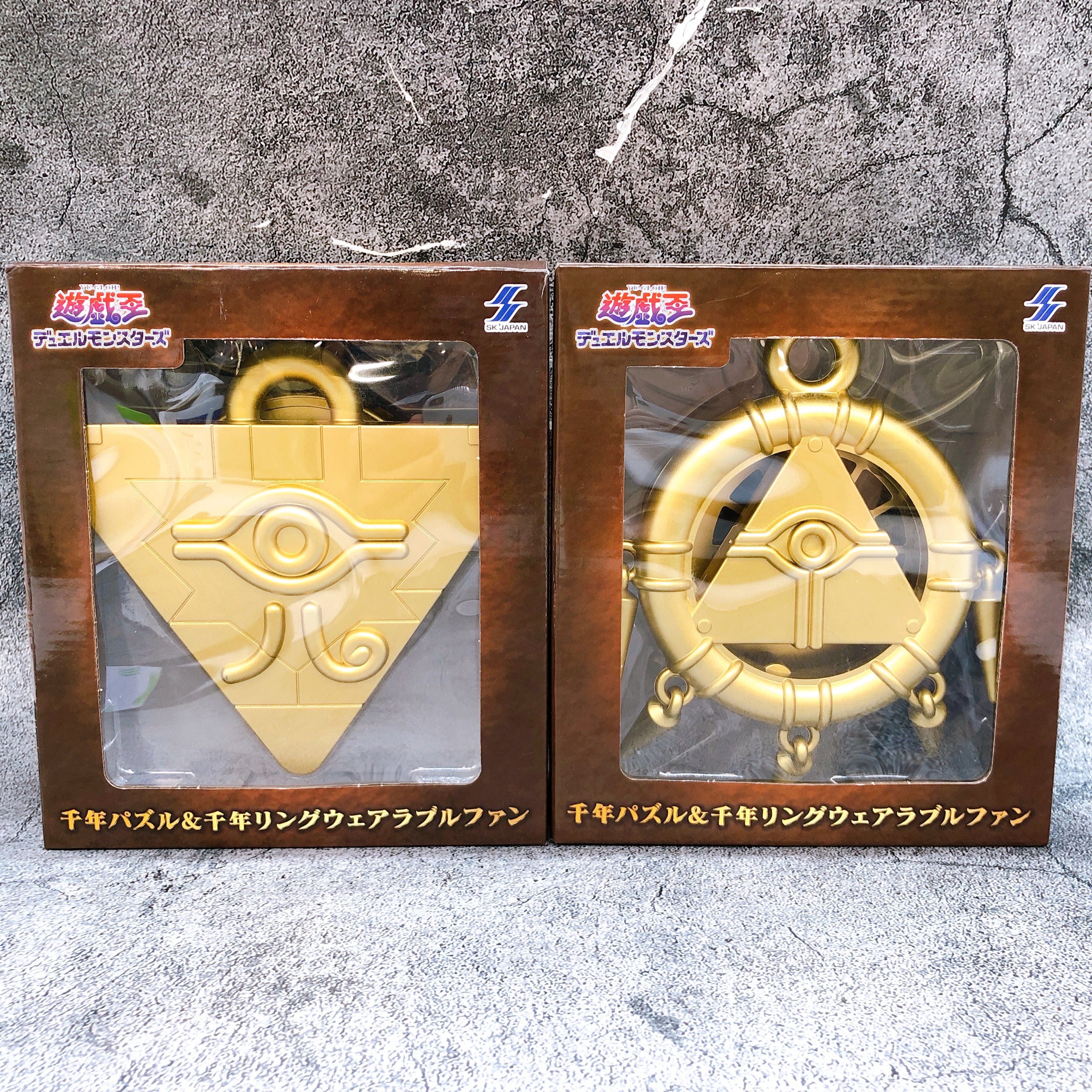 Yu-Gi-Oh! Millennium Puzzle & Millennium Ring Wearable Fan Set Japan Sealed NEW