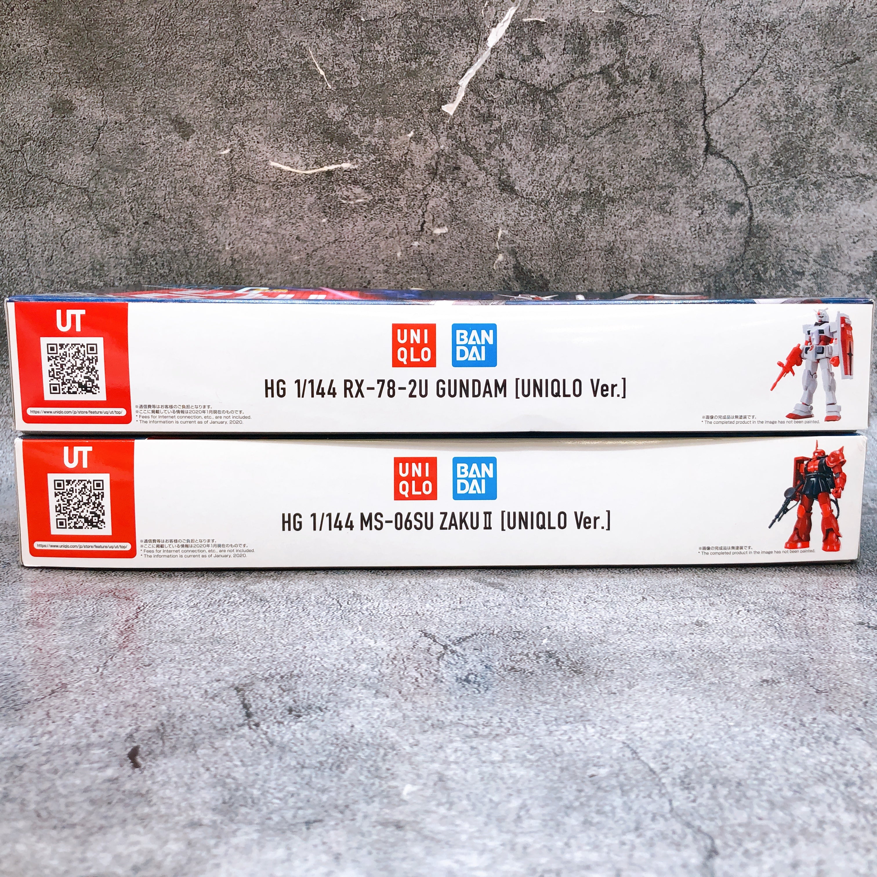 HG 1/144 Gundam UNIQLO Ver. & Zaku II UNIQLO Ver. Set Model Kit 15+ Bandai Japan
