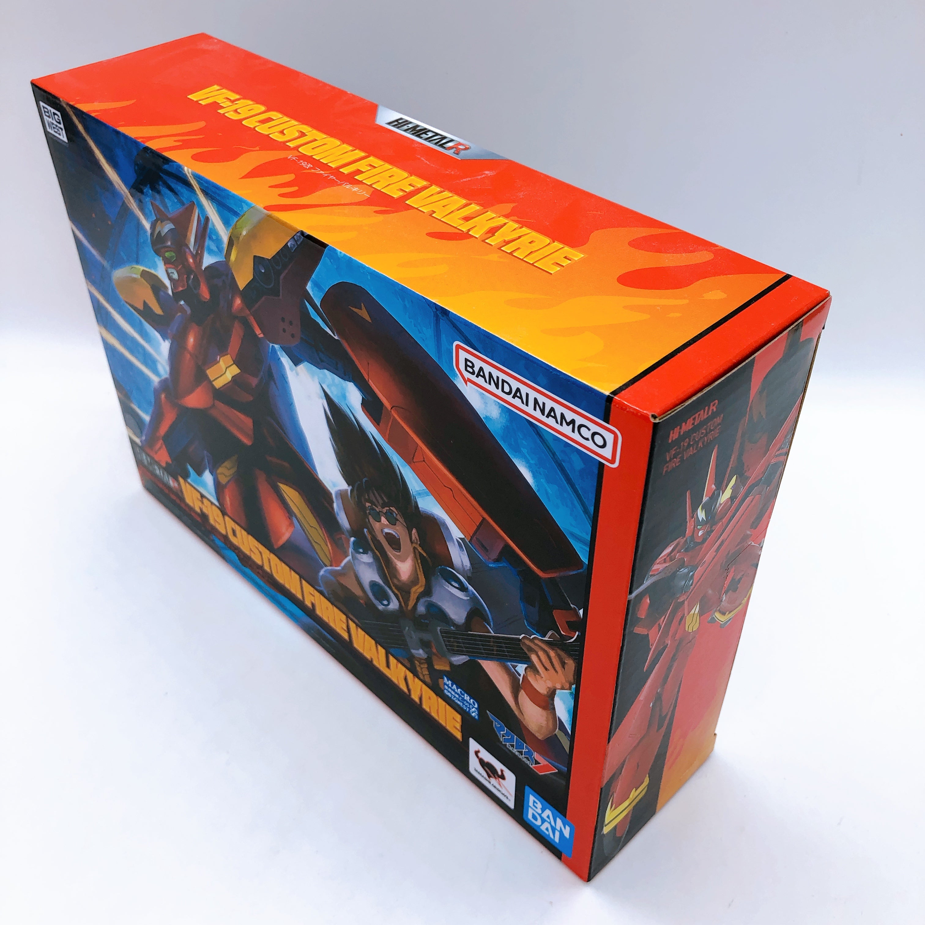 HI-METAL R VF-19 Custom Fire Valkyrie & Sound Booster Set Macross 7 Fi
