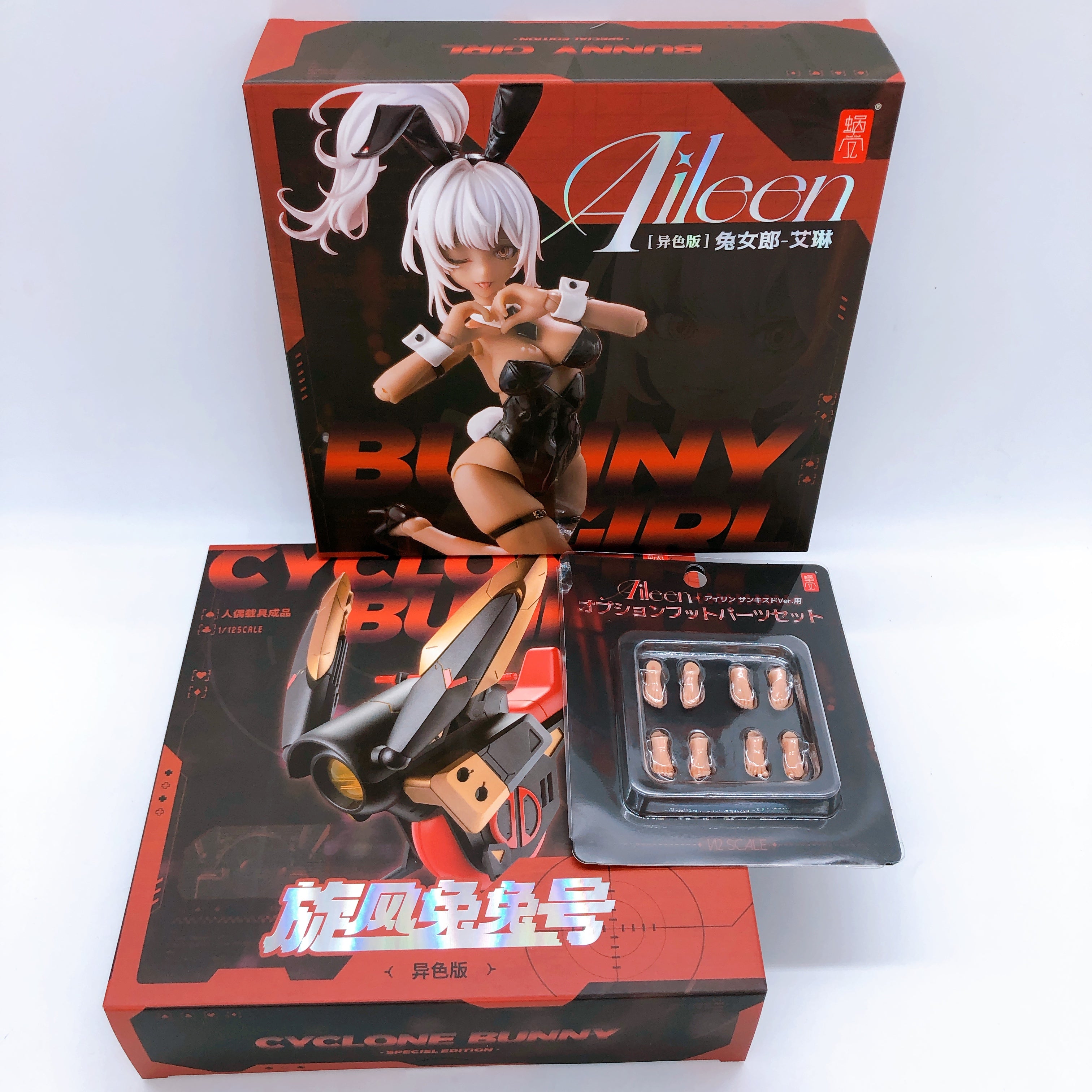 Bunny Girl Aileen Sunkissed Figure + Optional Feet + Cyclone Gear Deluxe Black