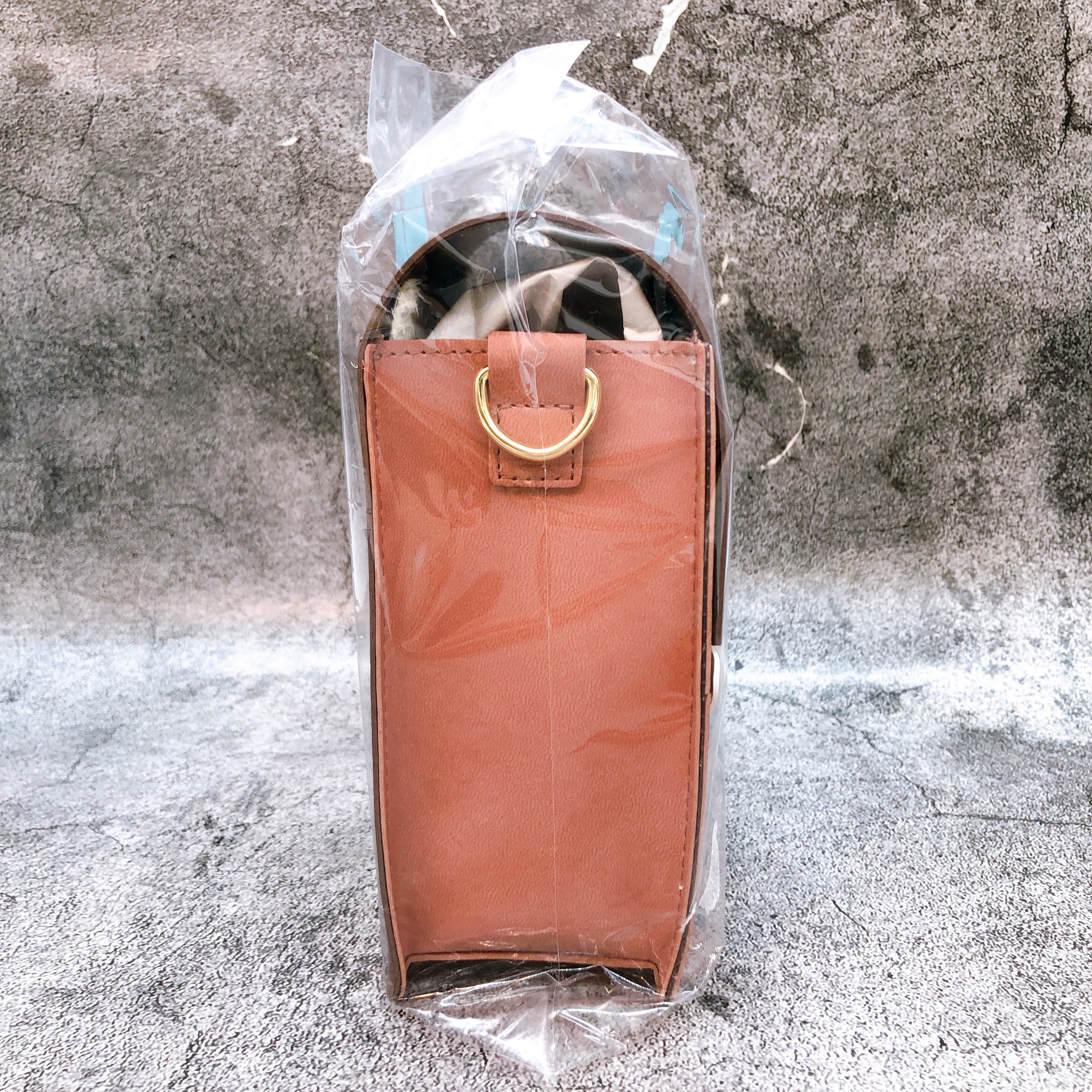 Hatsune Miku 100th Adventure Nendoroid 2639 Action Figure + Travel Pouch Bag SET