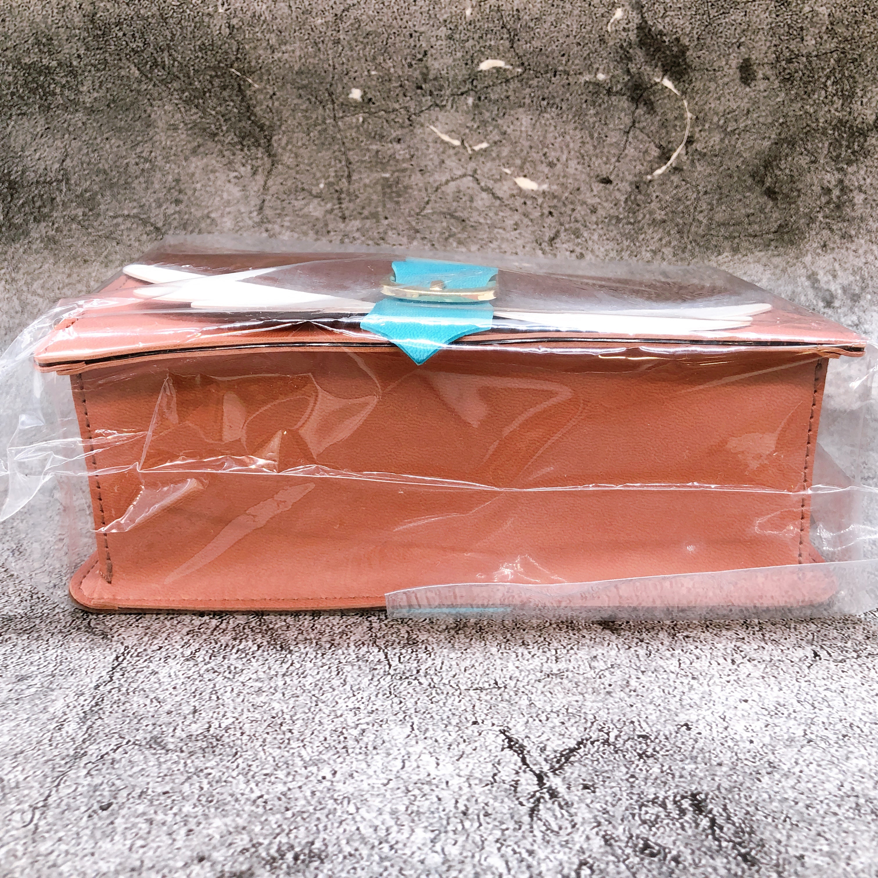 Hatsune Miku 100th Adventure Nendoroid 2639 Action Figure + Travel Pouch Bag SET