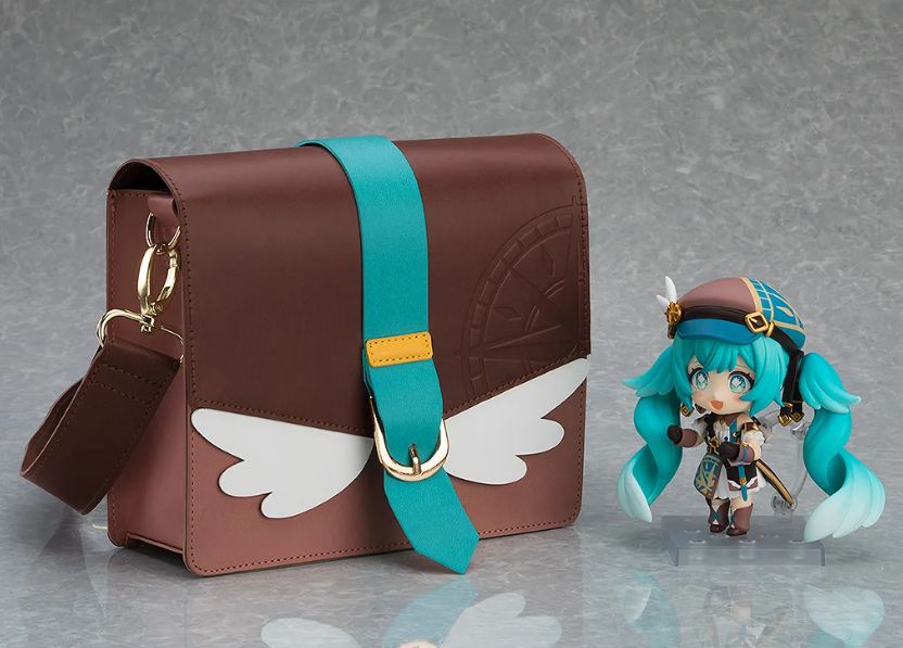 Hatsune Miku 100th Adventure Ver. Nendoroid 2639 Figure & Pouch & Catalog SET