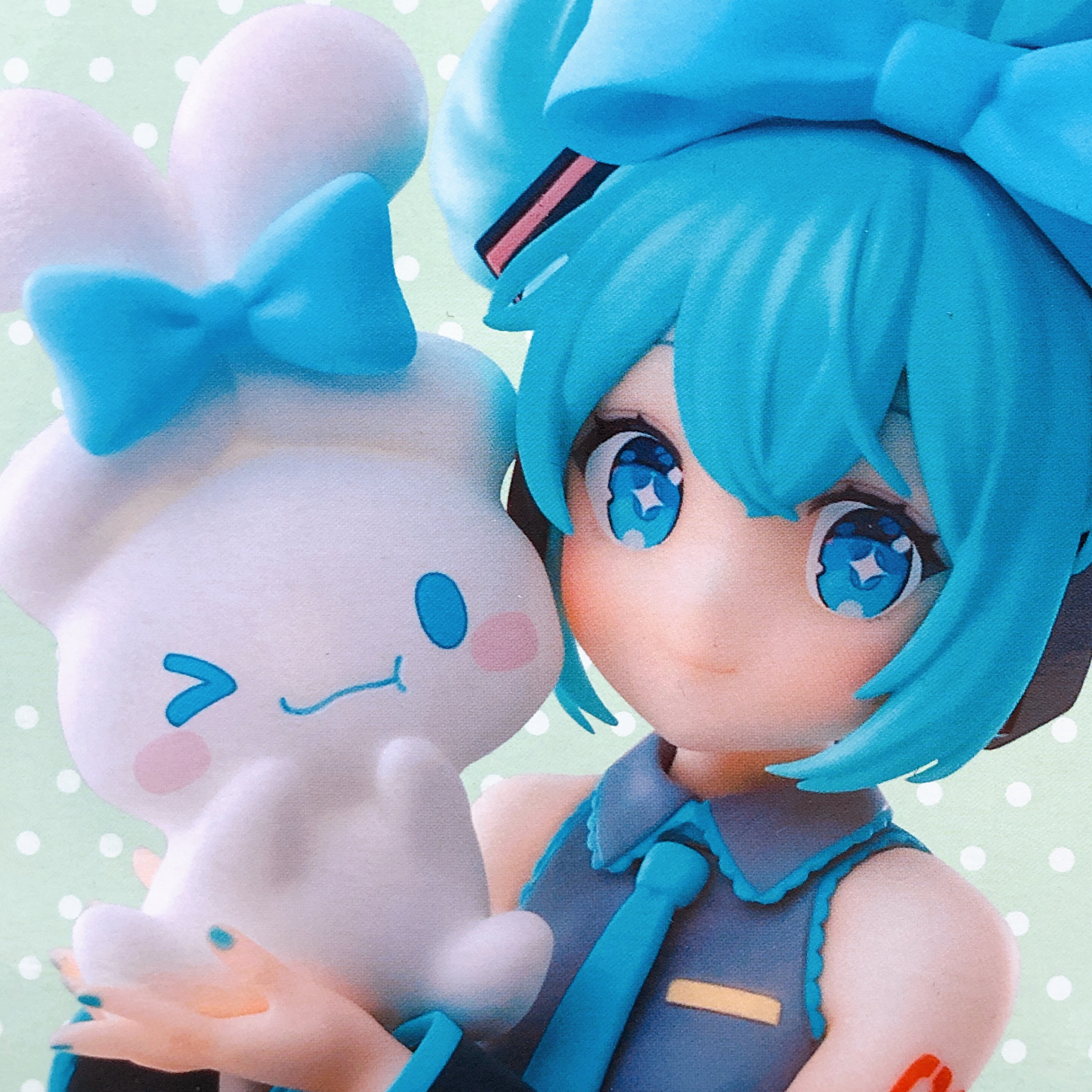 Hatsune Miku x Cinnamoroll Luminasta [SEGA]