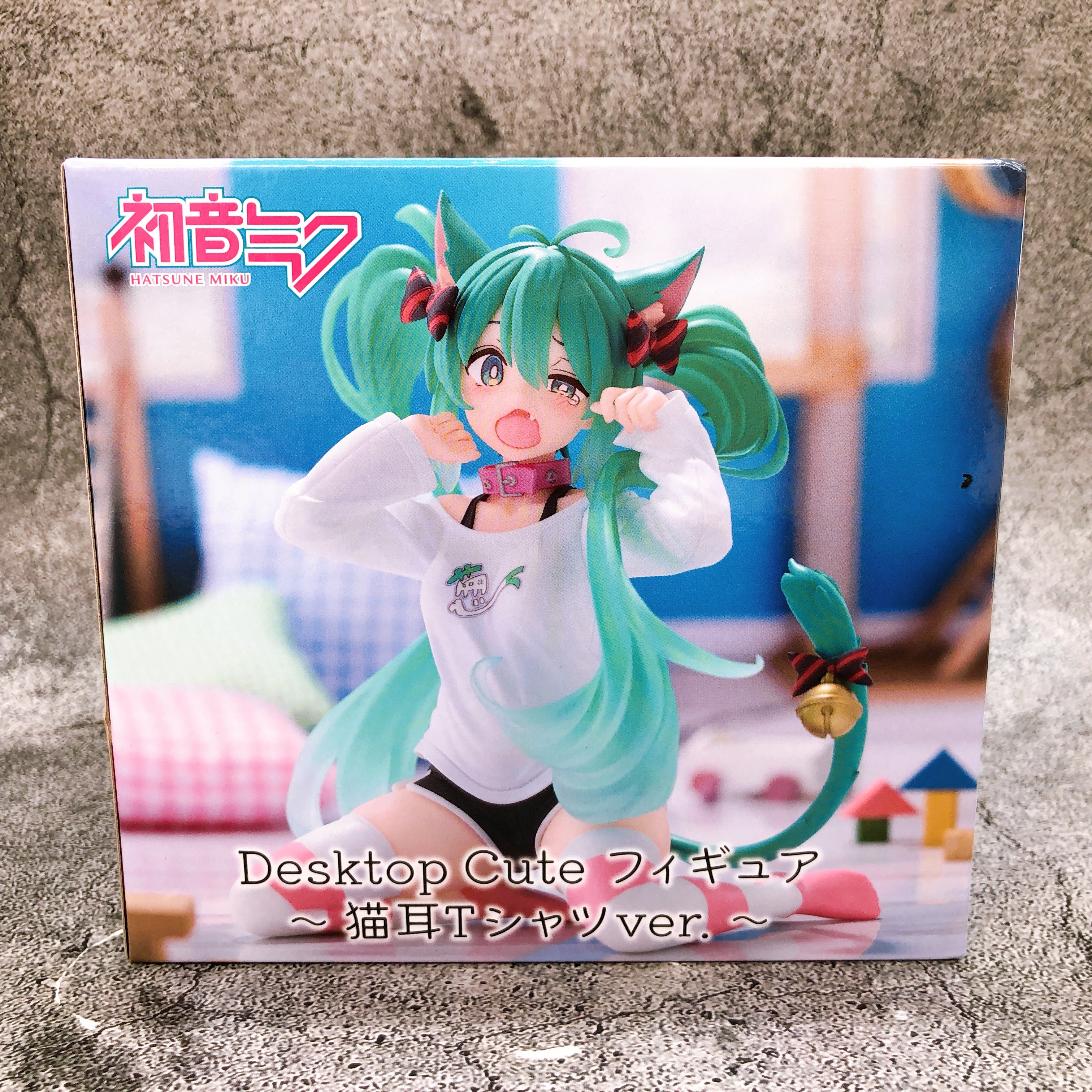 Hatsune Miku Cat Ears T-Shirt ver. Desktop Cute Figure [Taito]