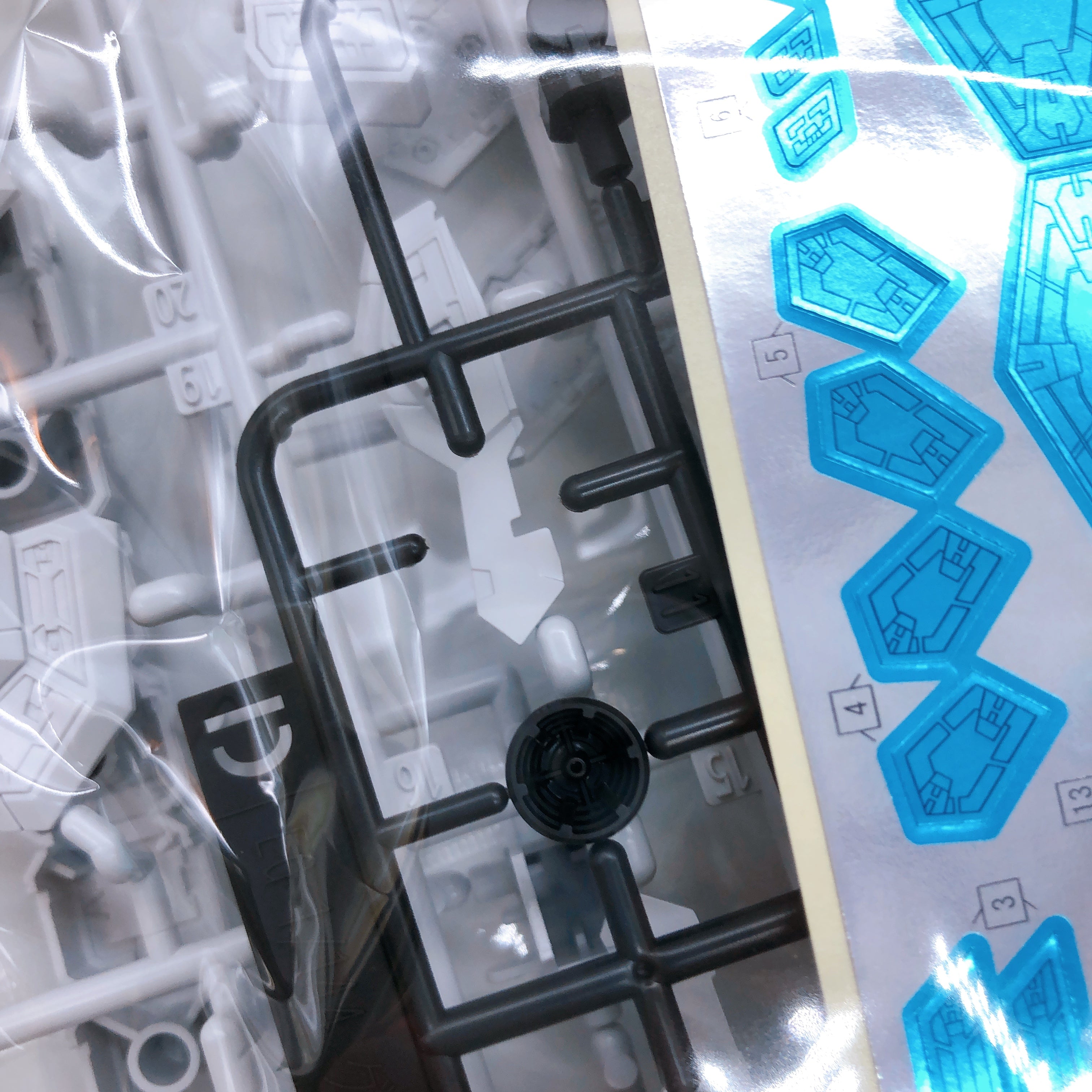 ENTRY GRADE 1/144 RX-78F00/E GUNDAM & Option Parts Set EXPO2025 Kit Bandai NEW