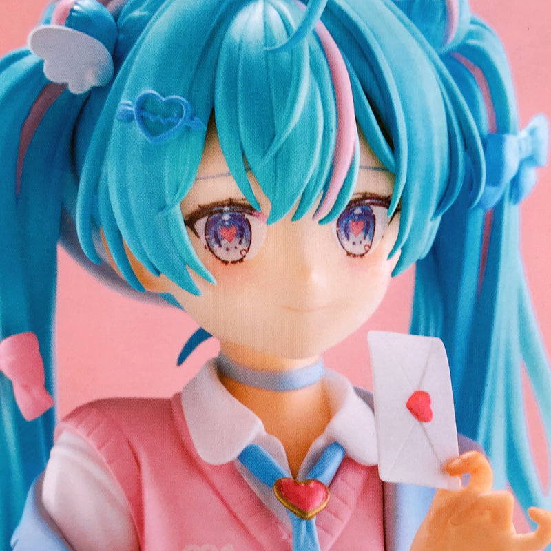 Hatsune Miku Love Blazer Noodle Stopper Figure [FuRyu]