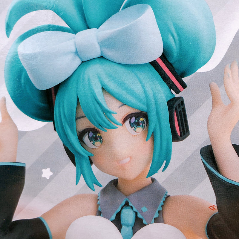 Hatsune Miku x Cinnamoroll Chokonose Premium Figure [SEGA]