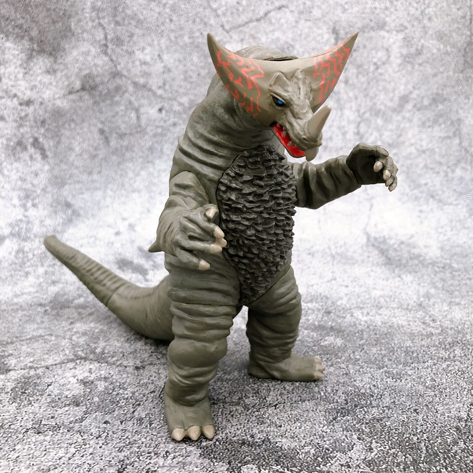 Ultimate Luminous Gomora [Bandai]