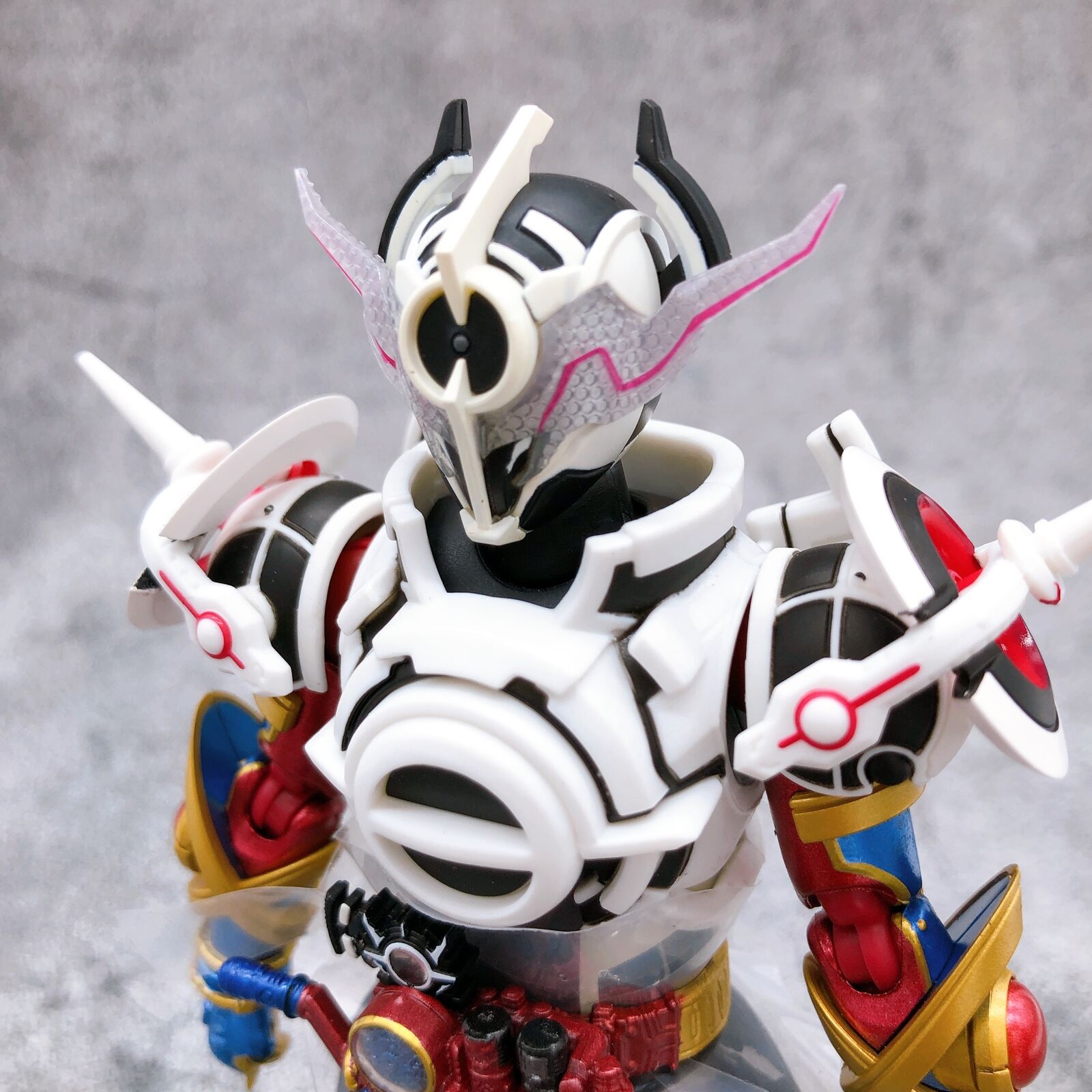 Masked Kamen Rider Build Evol Blackhole Form (Phase 4) S.H.Figuarts Tamashii Web Shop Limited [BANDAI SPIRITS]