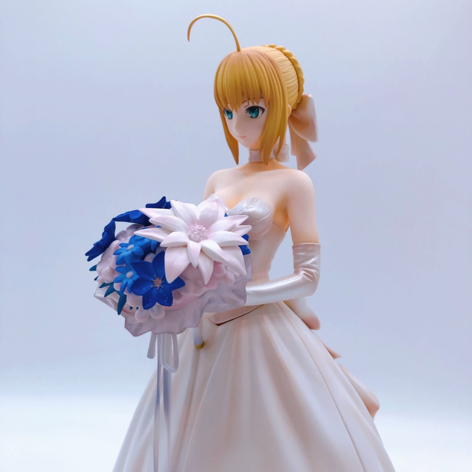 SABRE - ANIPLEX+限定 セイバー 〜10thロイヤルドレスver.〜 Fate/stay night(フェイト/ステイナイト) 1/7 完成品 フィギュア アニプレックス Amazon.co.jp: アニプレックス セイバー ～10thロイヤルドレス