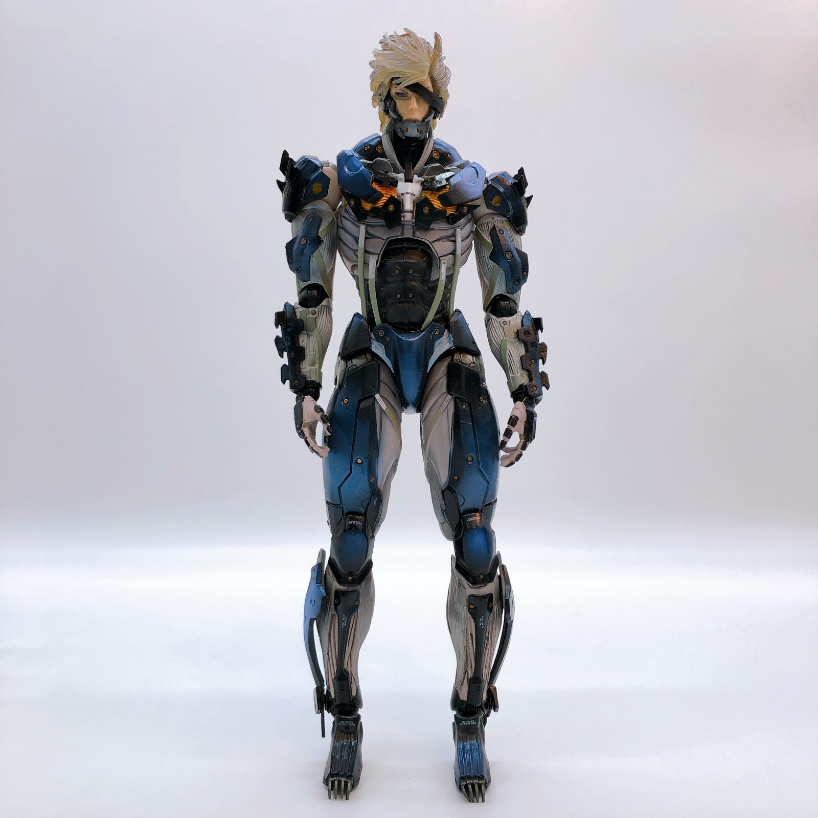 METAL GEAR RISING REVENGEANCE Raiden Custom Body Yellow Play Arts Kai [Square Enix]