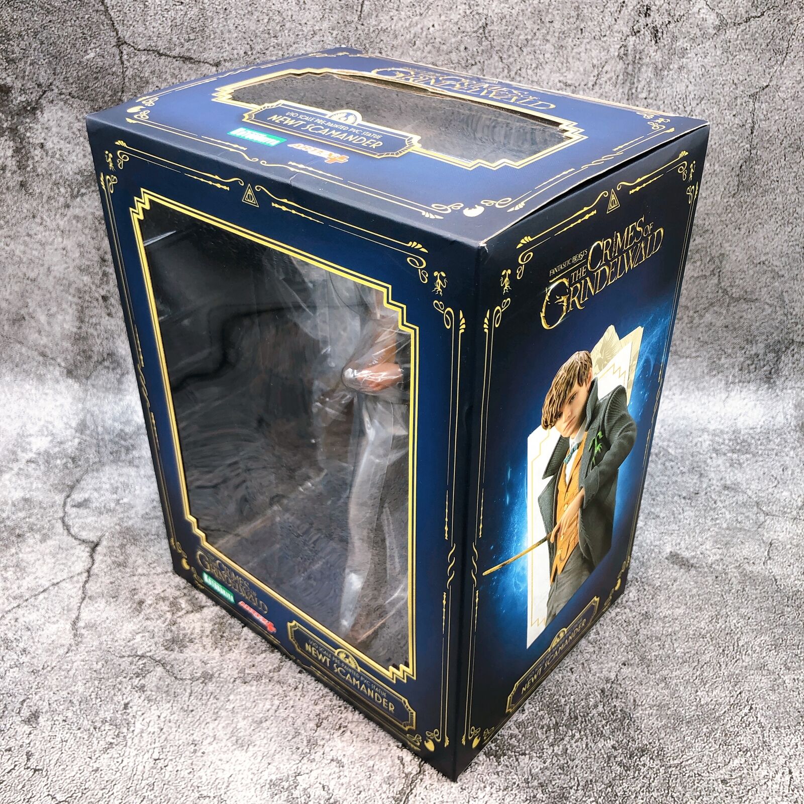 Fantastic Beasts: The Crimes of Grindelwald Newt Scamander ARTFX+ [KOTOBUKIYA]