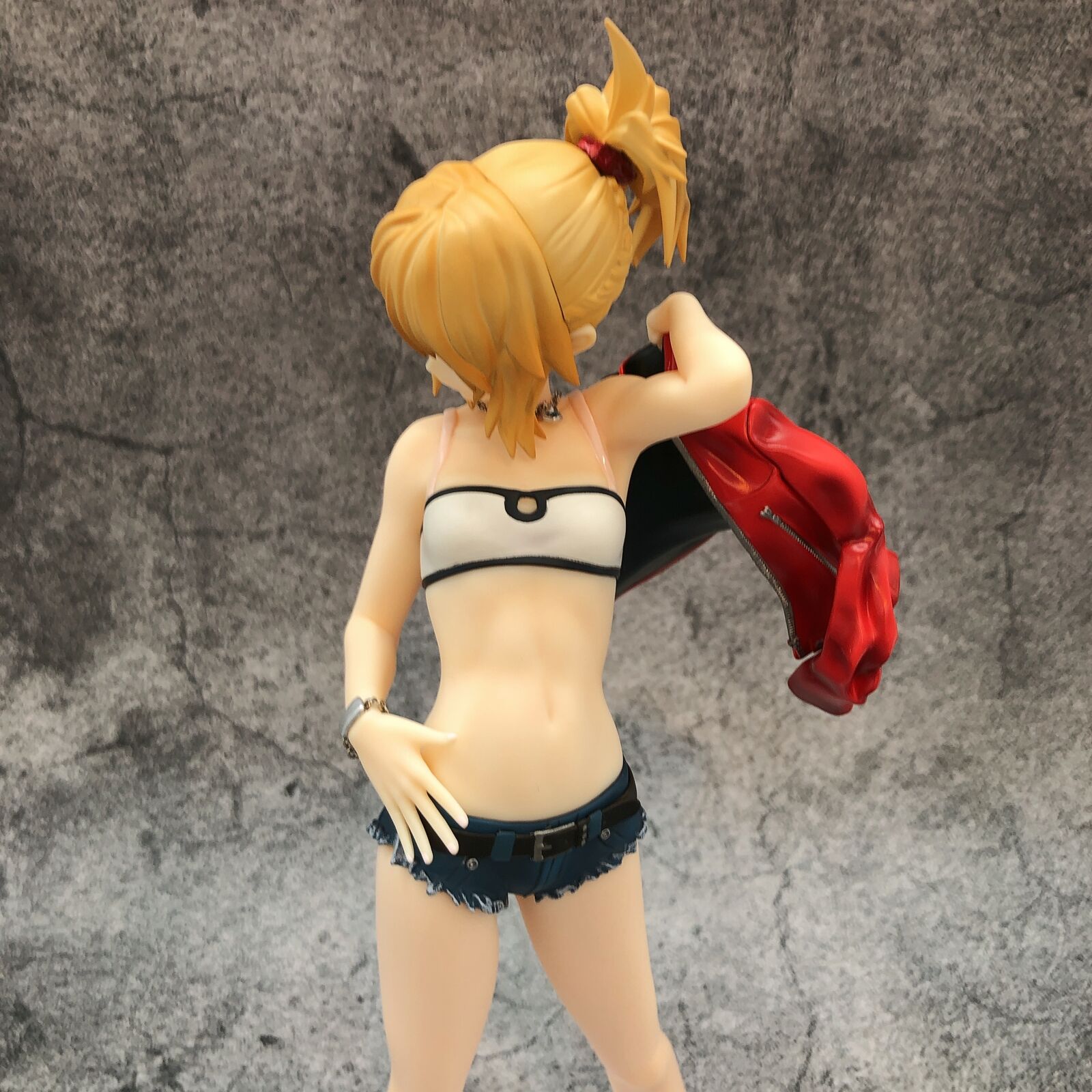 Fate/Apocrypha Saber of Red Mordred 1/7 Scale [Aquamarine]