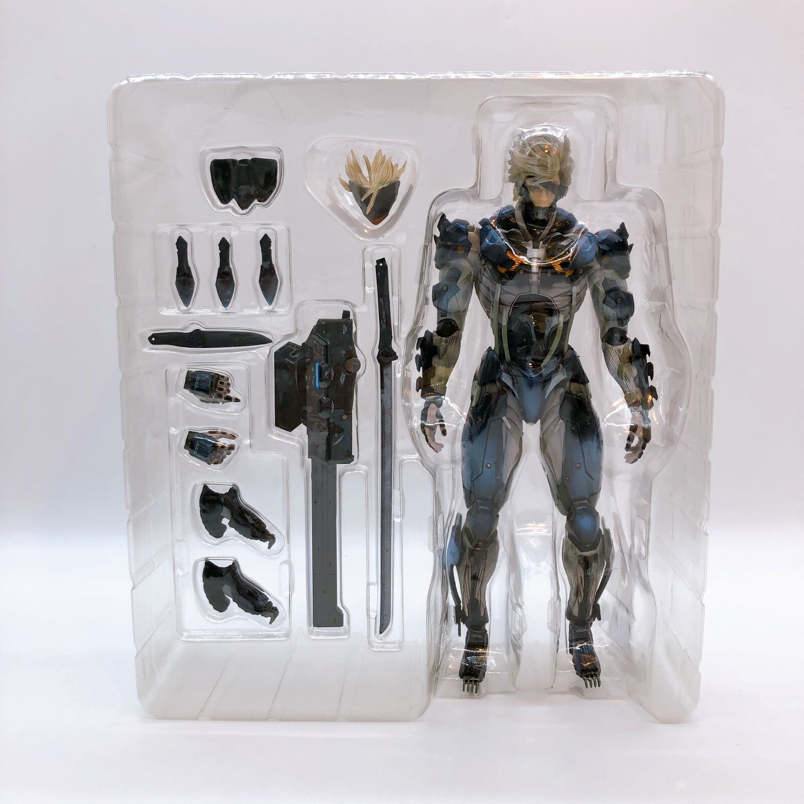 METAL GEAR RISING REVENGEANCE Raiden Custom Body Yellow Play Arts Kai [Square Enix]