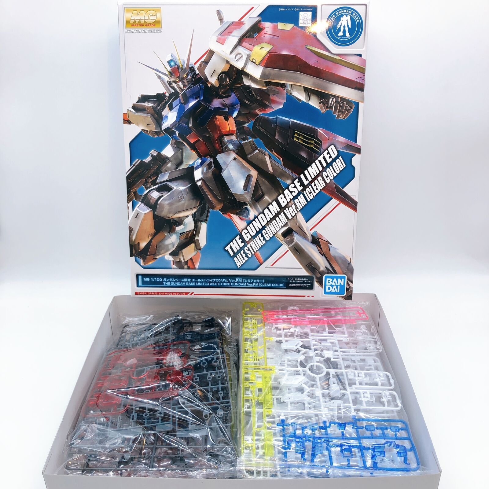 MG 1/100 Aile Strike Gundam Ver.RM [Clear Color] [Gundam Base Limited]