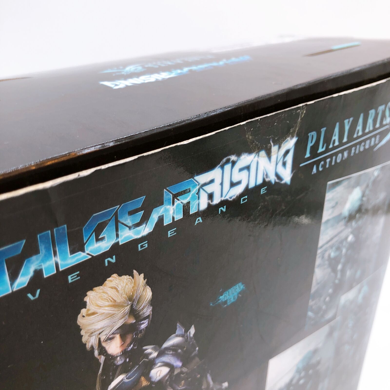 METAL GEAR RISING REVENGEANCE Raiden Custom Body Yellow Play Arts Kai [Square Enix]