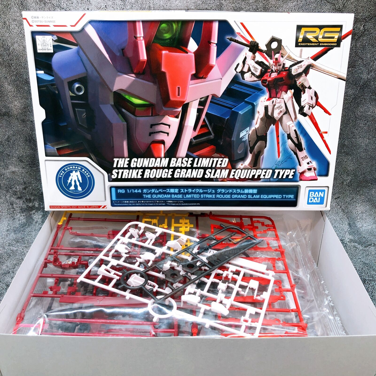 RG 1/144 Strike Rouge Grand Slam Equipment [GundamBase Limited]