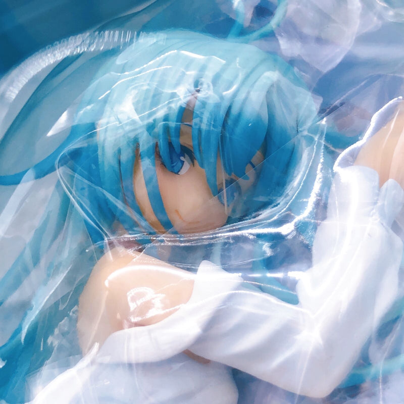 Ground Control to Psychoelectric Girl Erio Touwa Hugging Futon Ver. 1/8 Scale [Chara-Ani]