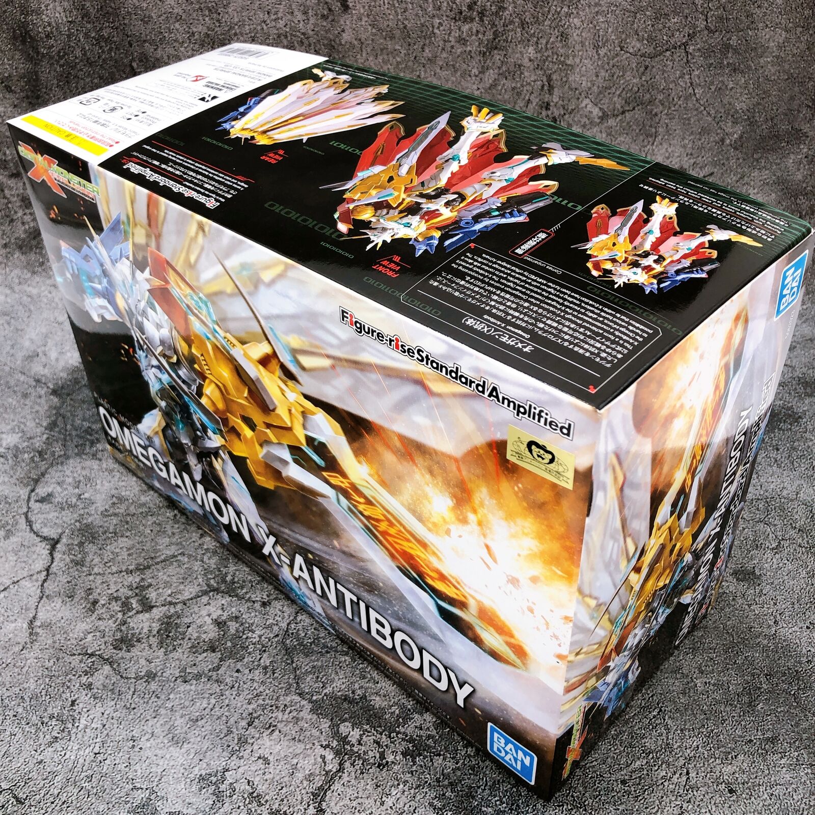 DIGITAL MONSTER X-evolution Omegamon (X Antibody) Figure-rise Standard Amplified [BANDAI SPIRITS]