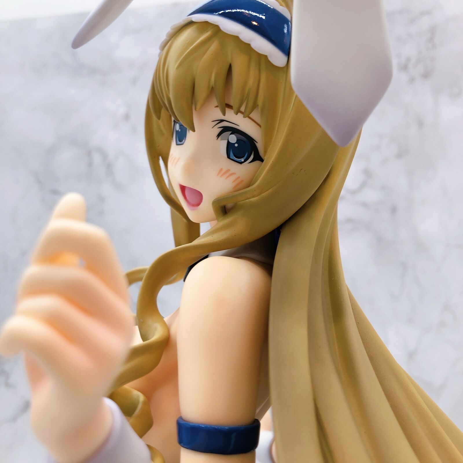 IS <Infinite Stratos> Cecilia Alcott Bunny Ver. 1/4 Scale [FREEing]