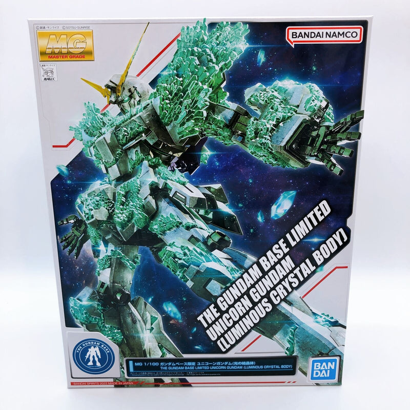 MG 1/100 Unicorn Gundam (Luminous Crystal Body) [Gundam Base Limited]