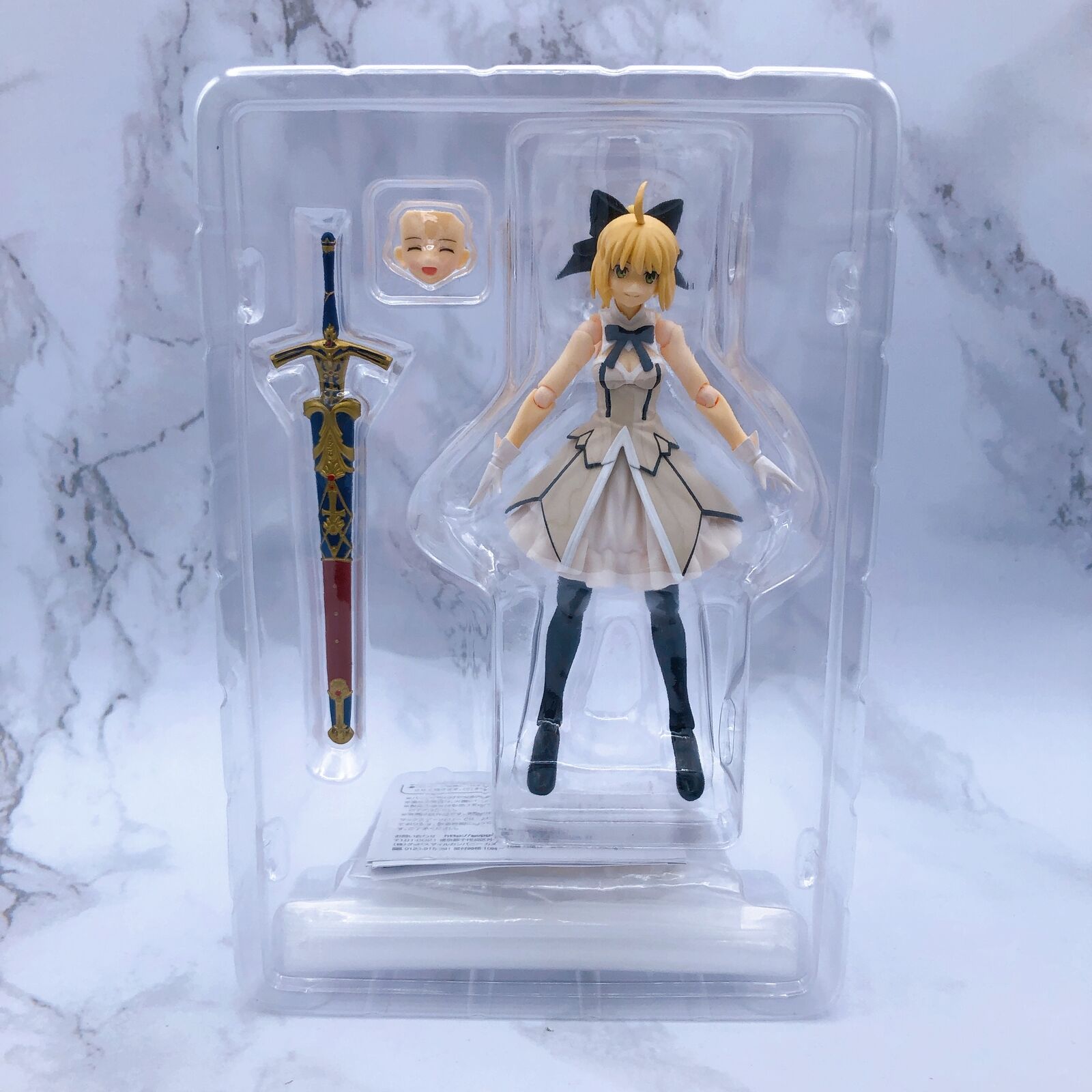 Figma EX-038 Fate/Grand Order Saber/Artoria Pendragon (Lily