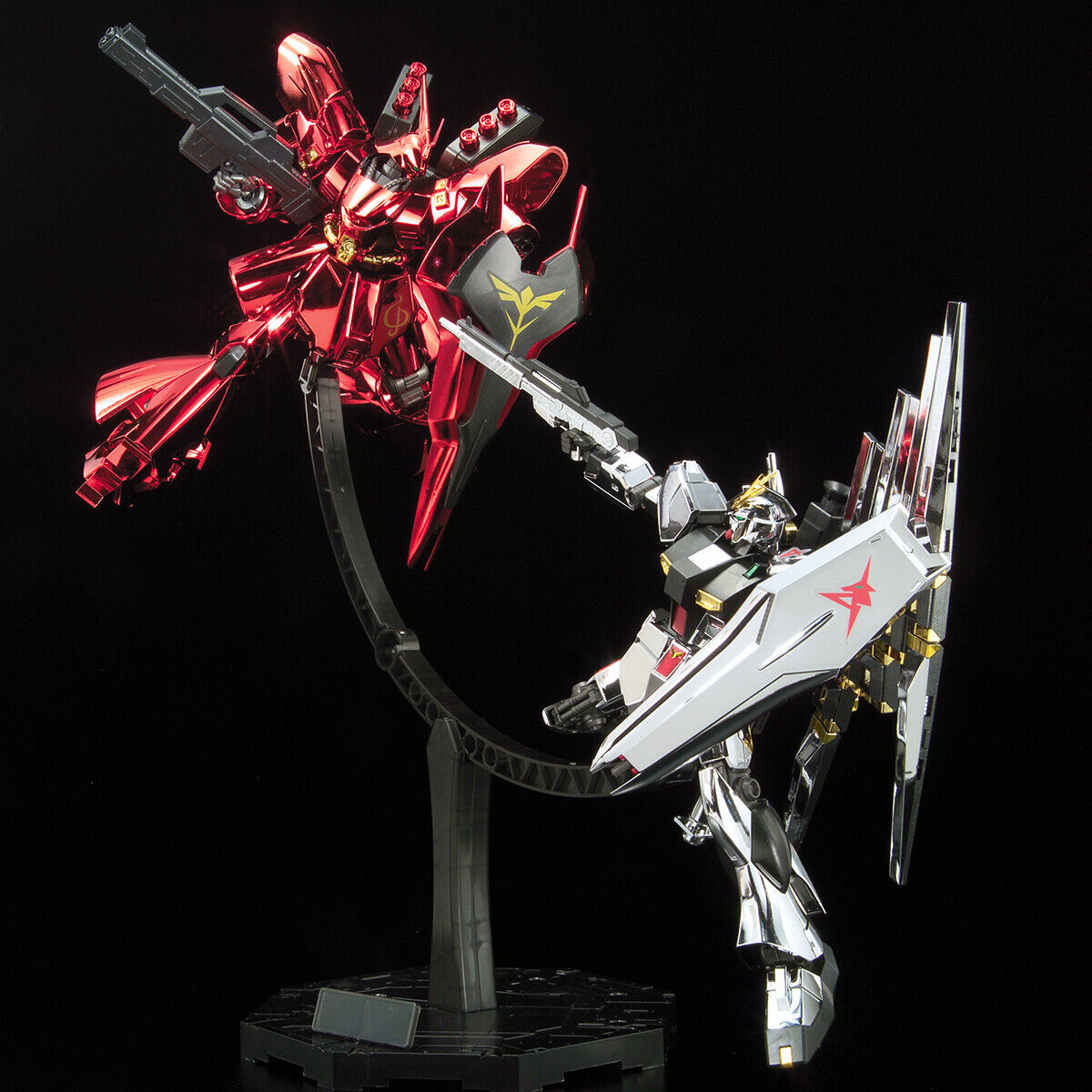 HG 1/144 ν Gundam vs Sazabi (The Fateful Battle Set) Special Coating [Gundam Base Limited]