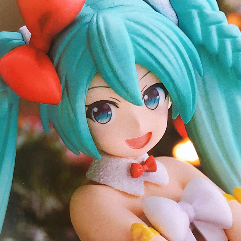 Hatsune Miku Christmas 2022 Super Premium Figure [SEGA]