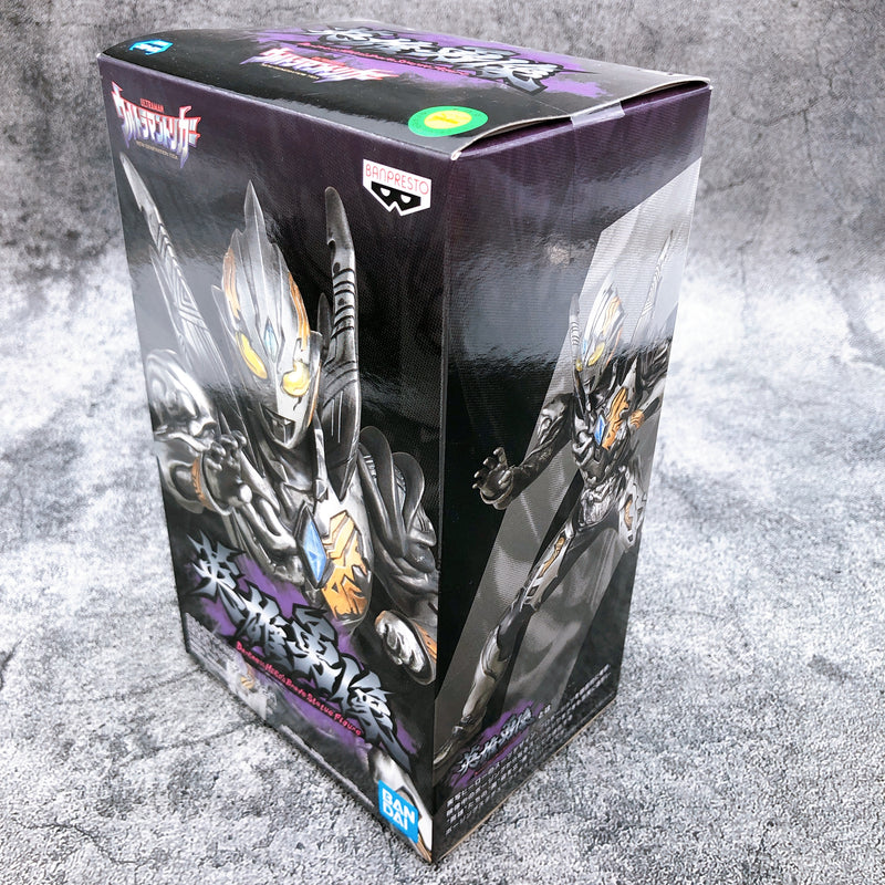 Ultraman Trigger Trigger Dark (A) Hero's Brave Statue Figure [BANPRESTO]