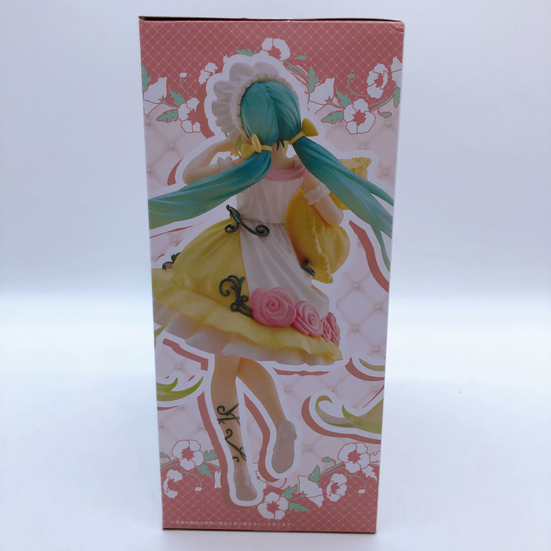 Hatsune Miku Sleeping Beauty Wonderland Figure [Taito]