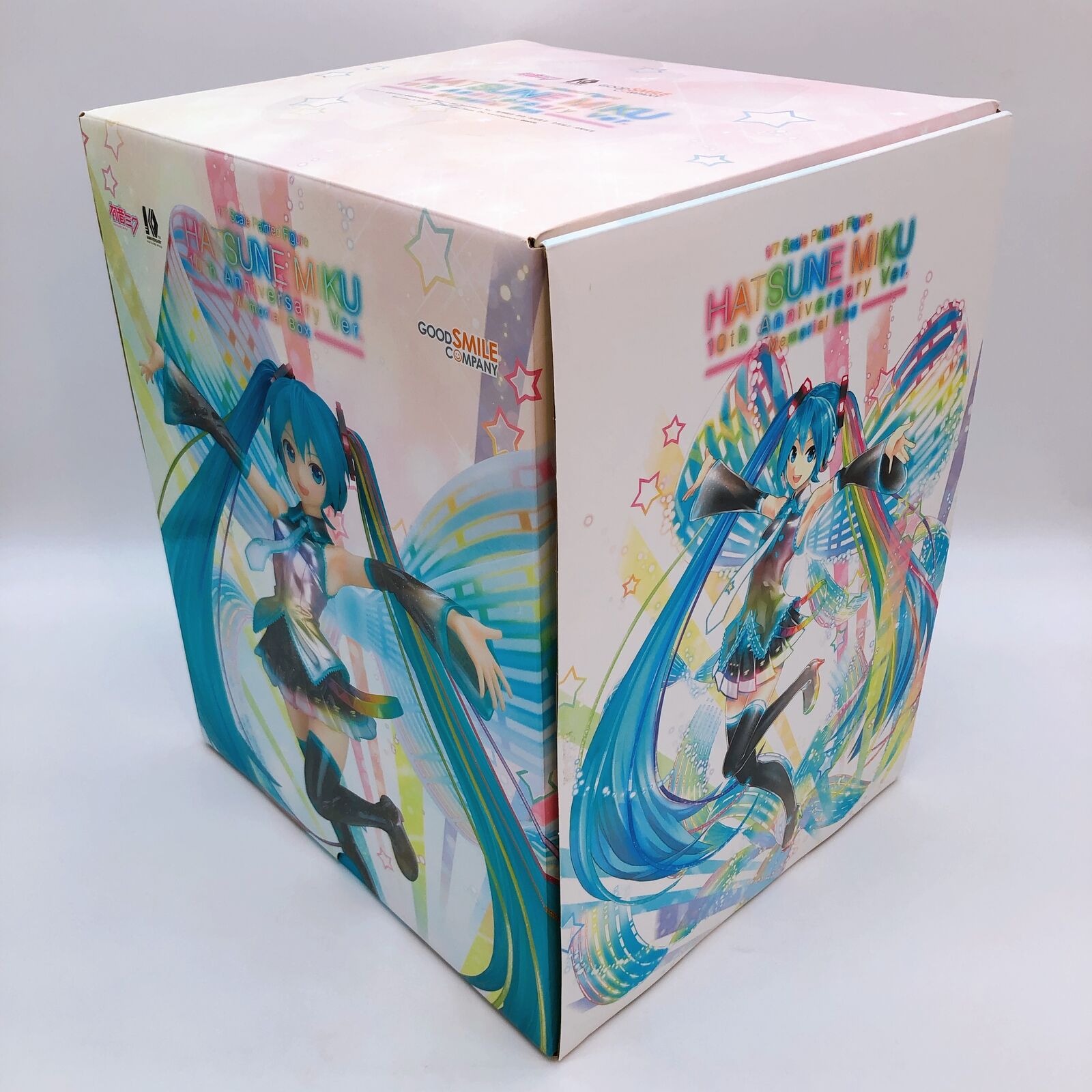 Hatsune Miku 10th Anniversary Ver. Memorial Box 1/7 Scale [Good Smile Company]